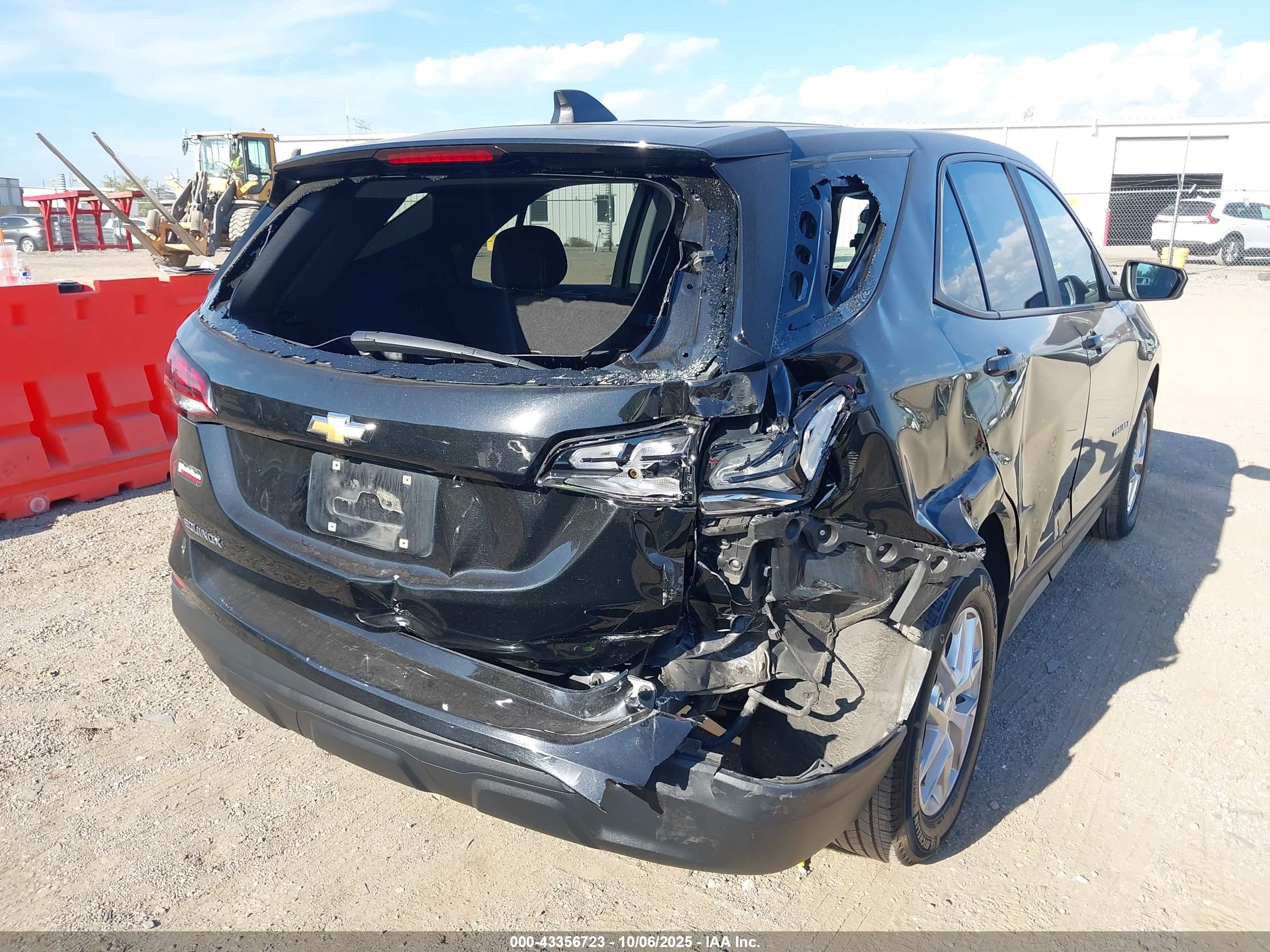 CHEVROLET EQUINOX image 6