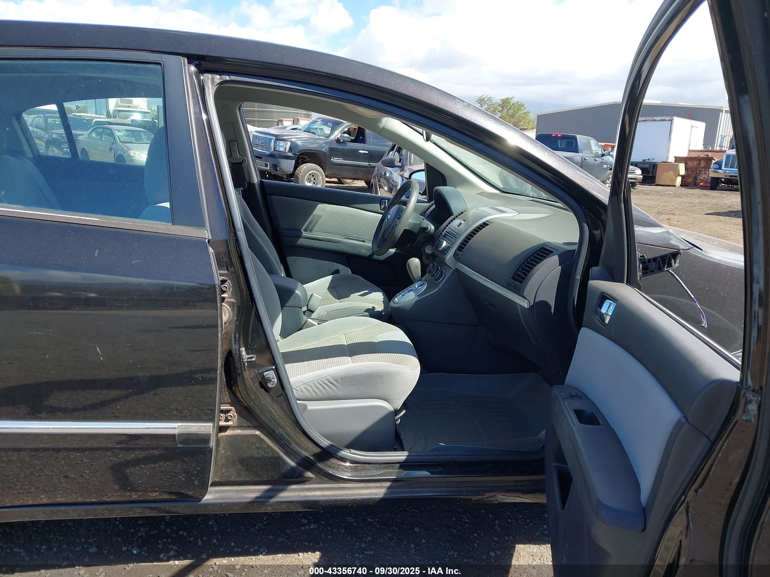 NISSAN SENTRA image 5