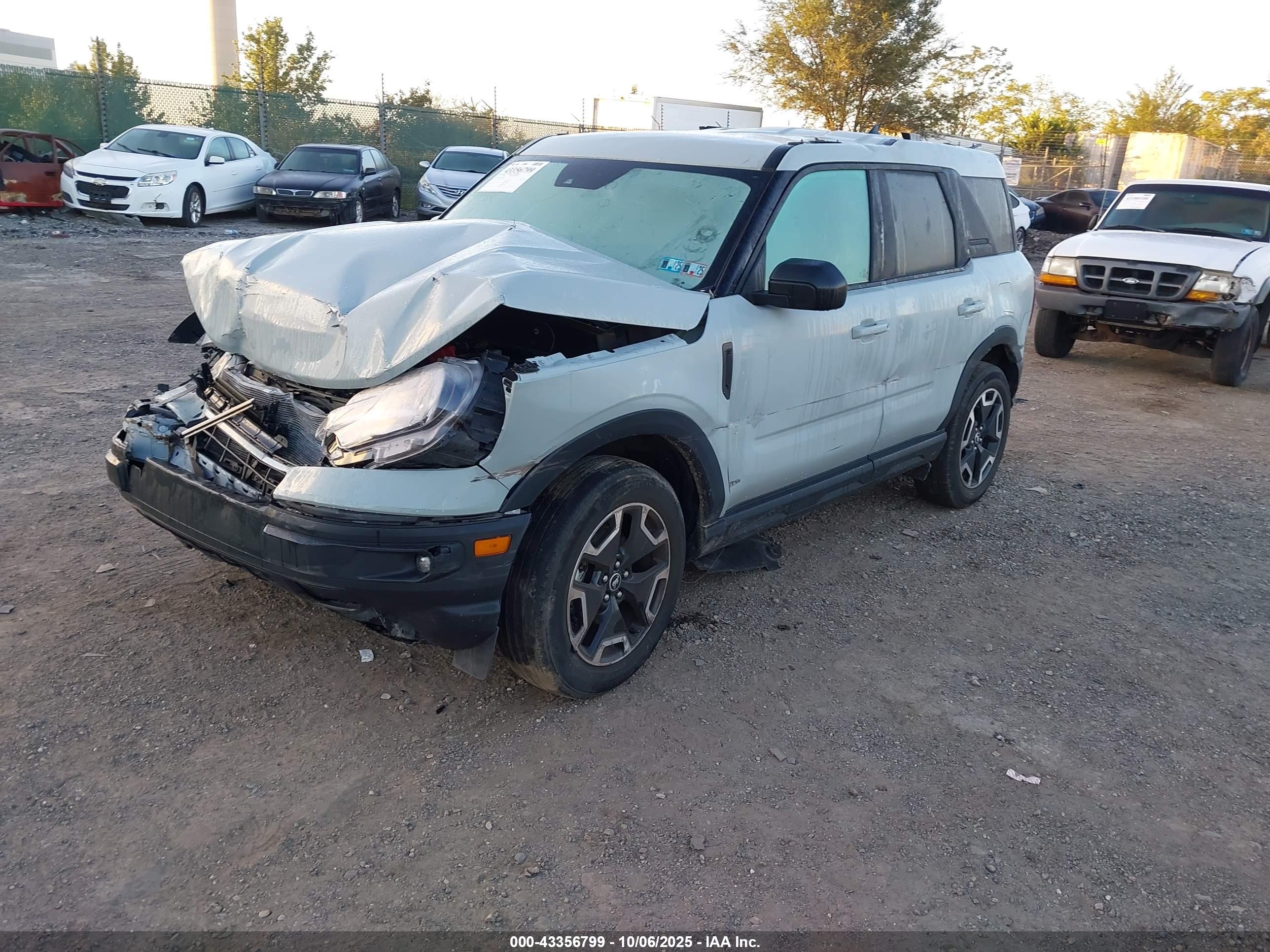 FORD BRONCO image 2