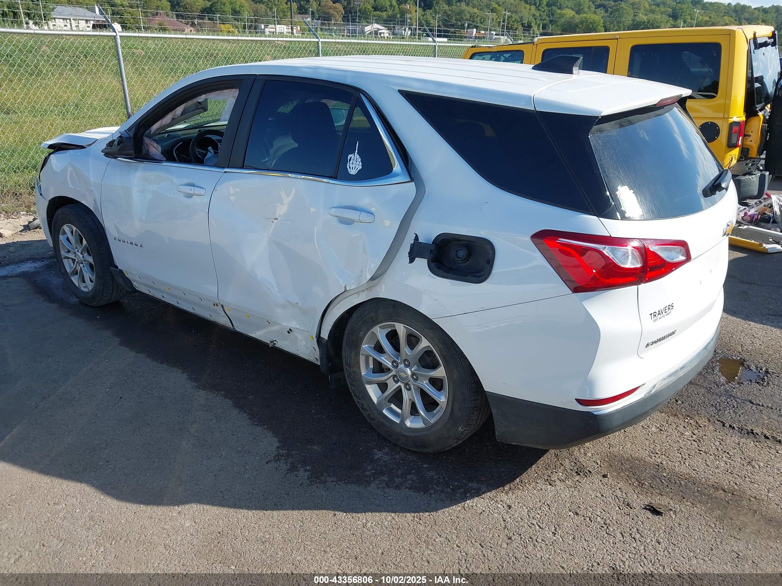 CHEVROLET EQUINOX image 3