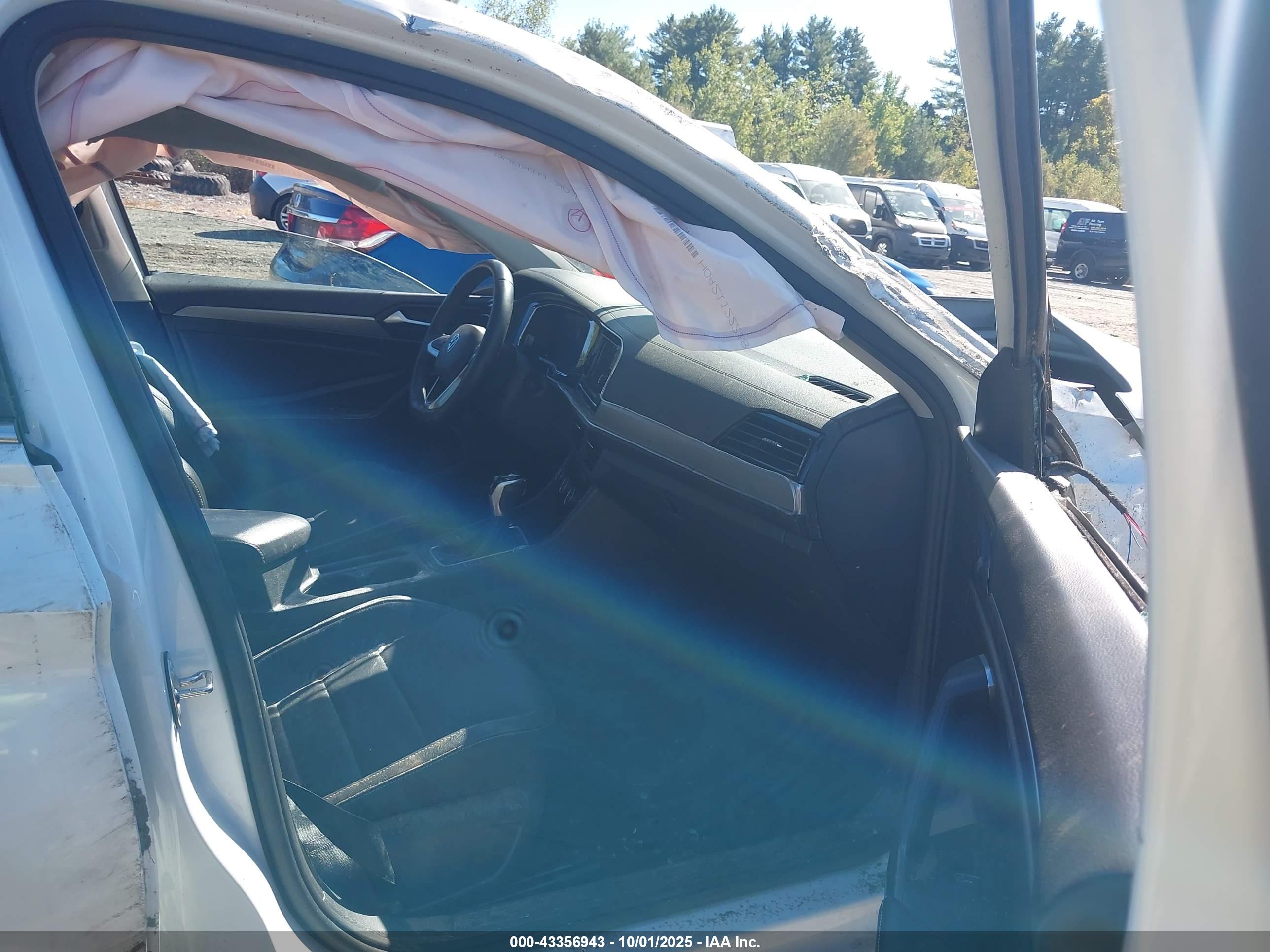 VOLKSWAGEN JETTA image 5