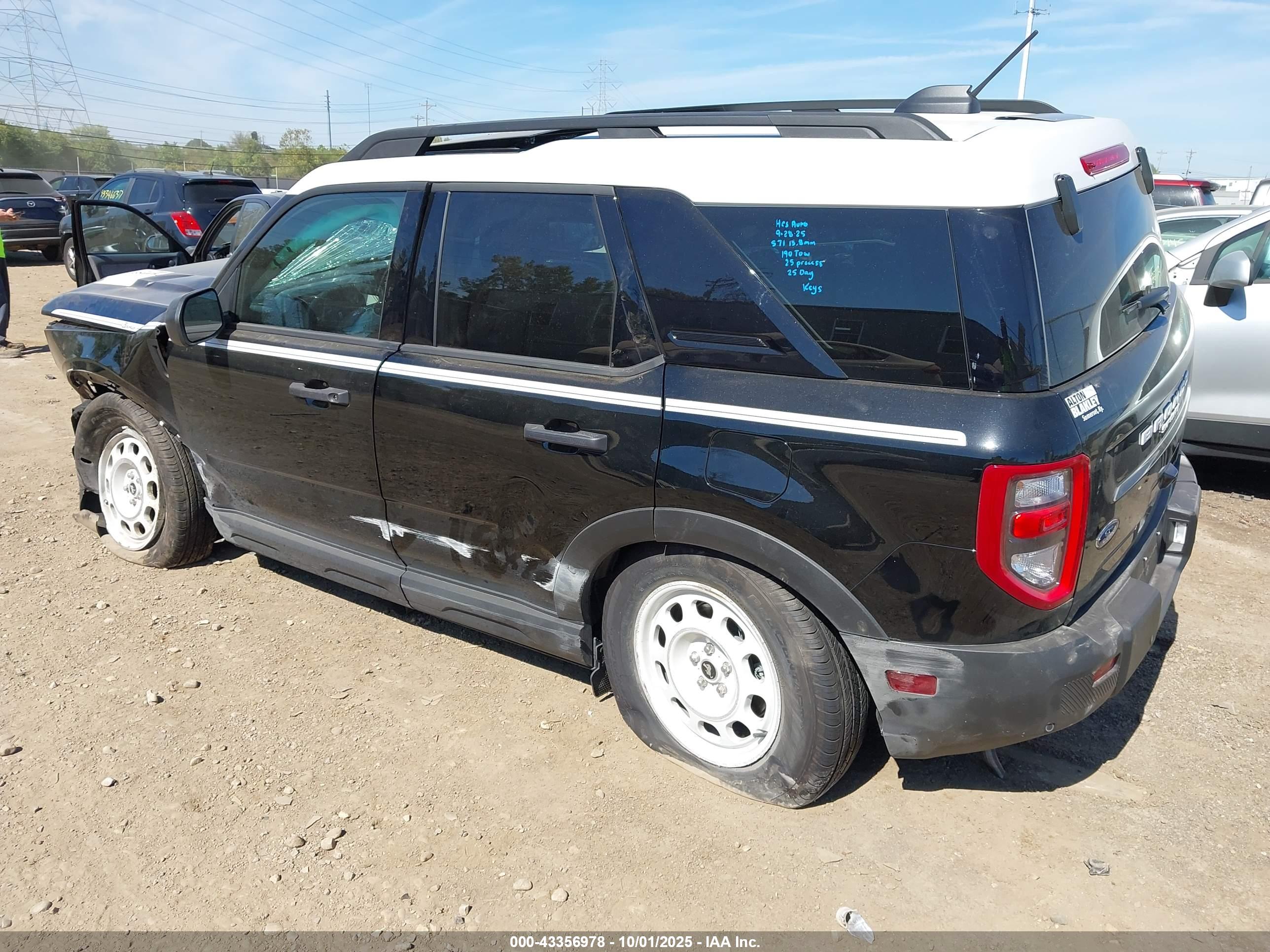 FORD BRONCO image 3