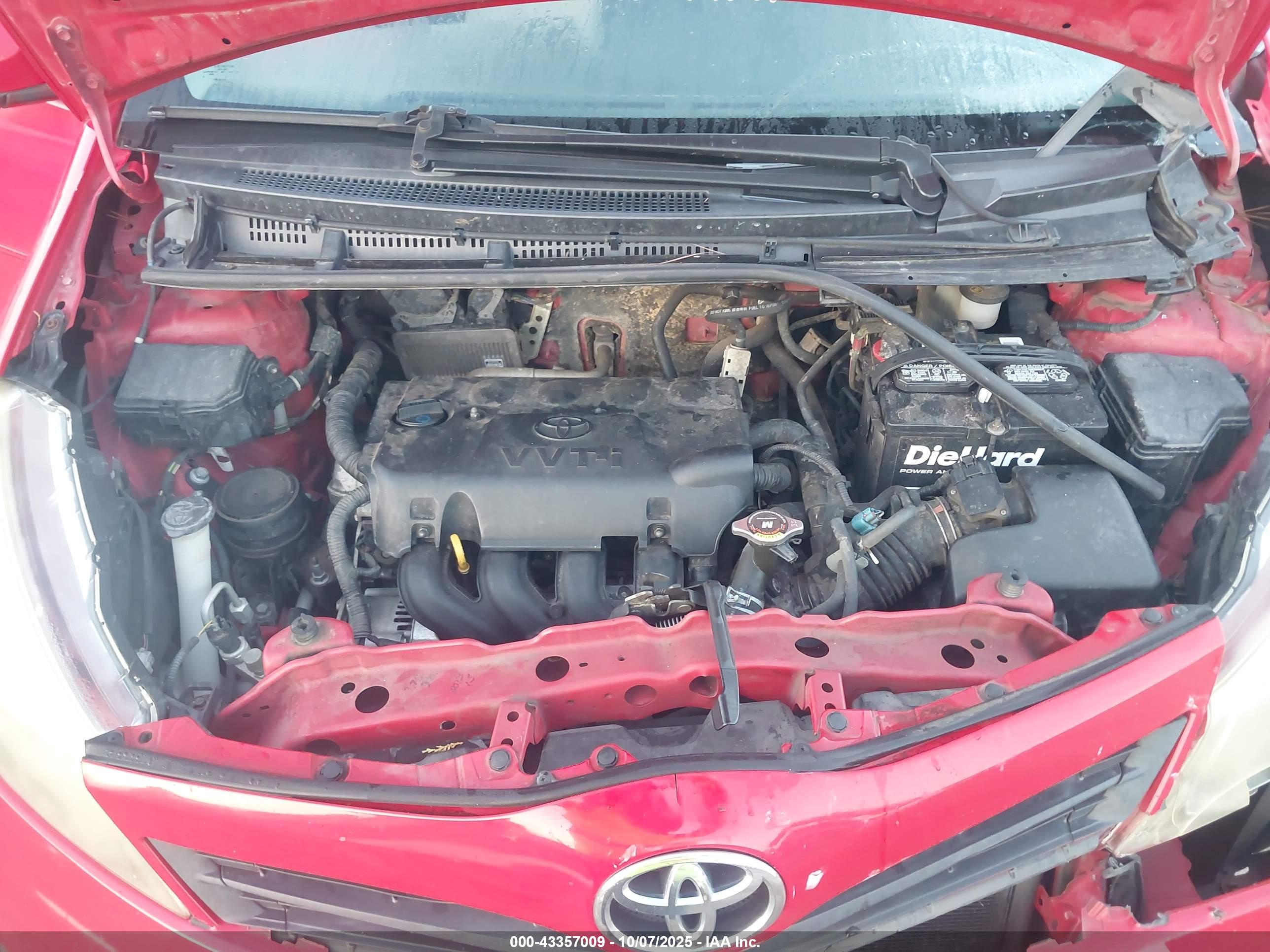 TOYOTA YARIS image 10