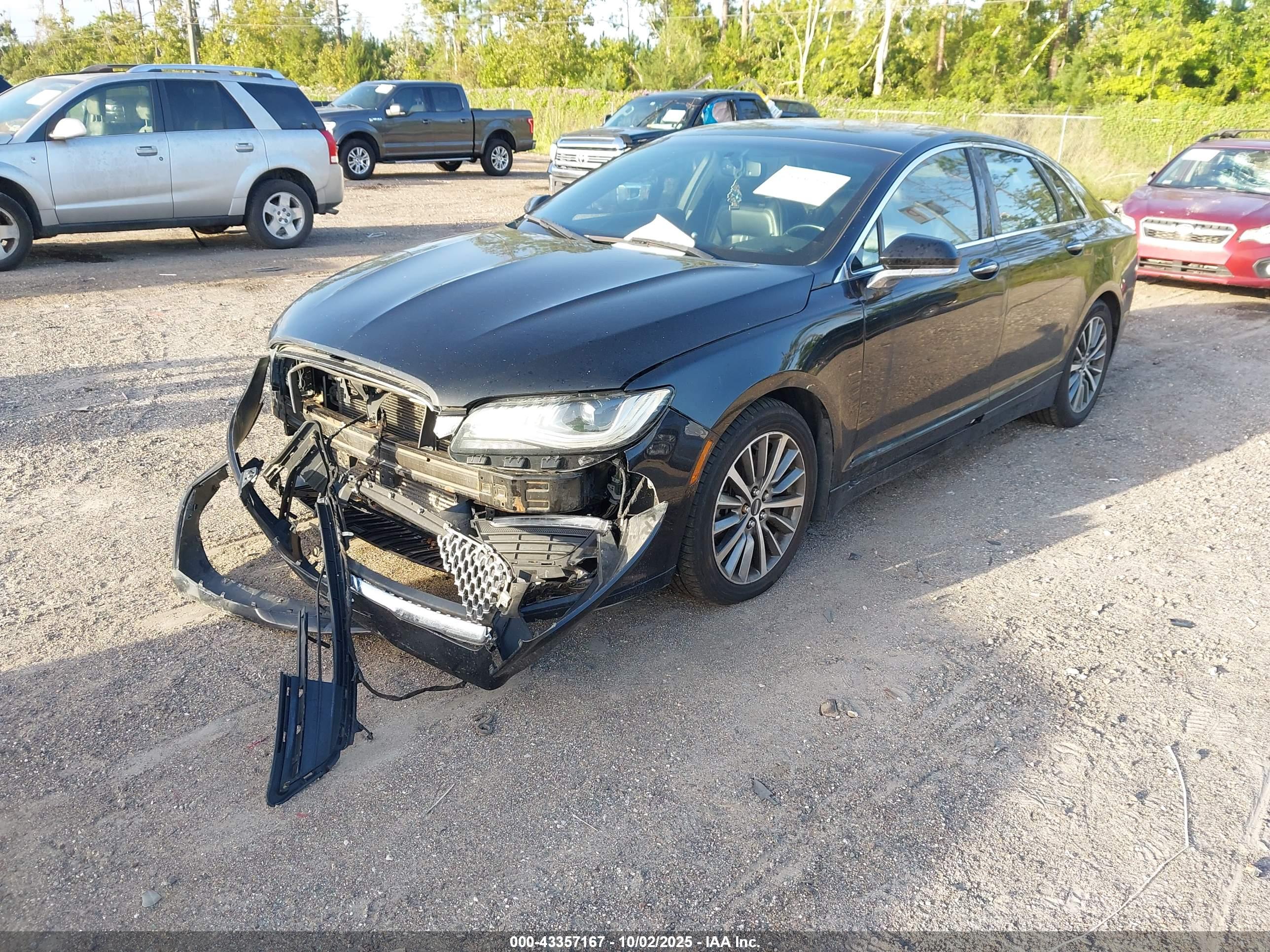 LINCOLN MKZ image 2