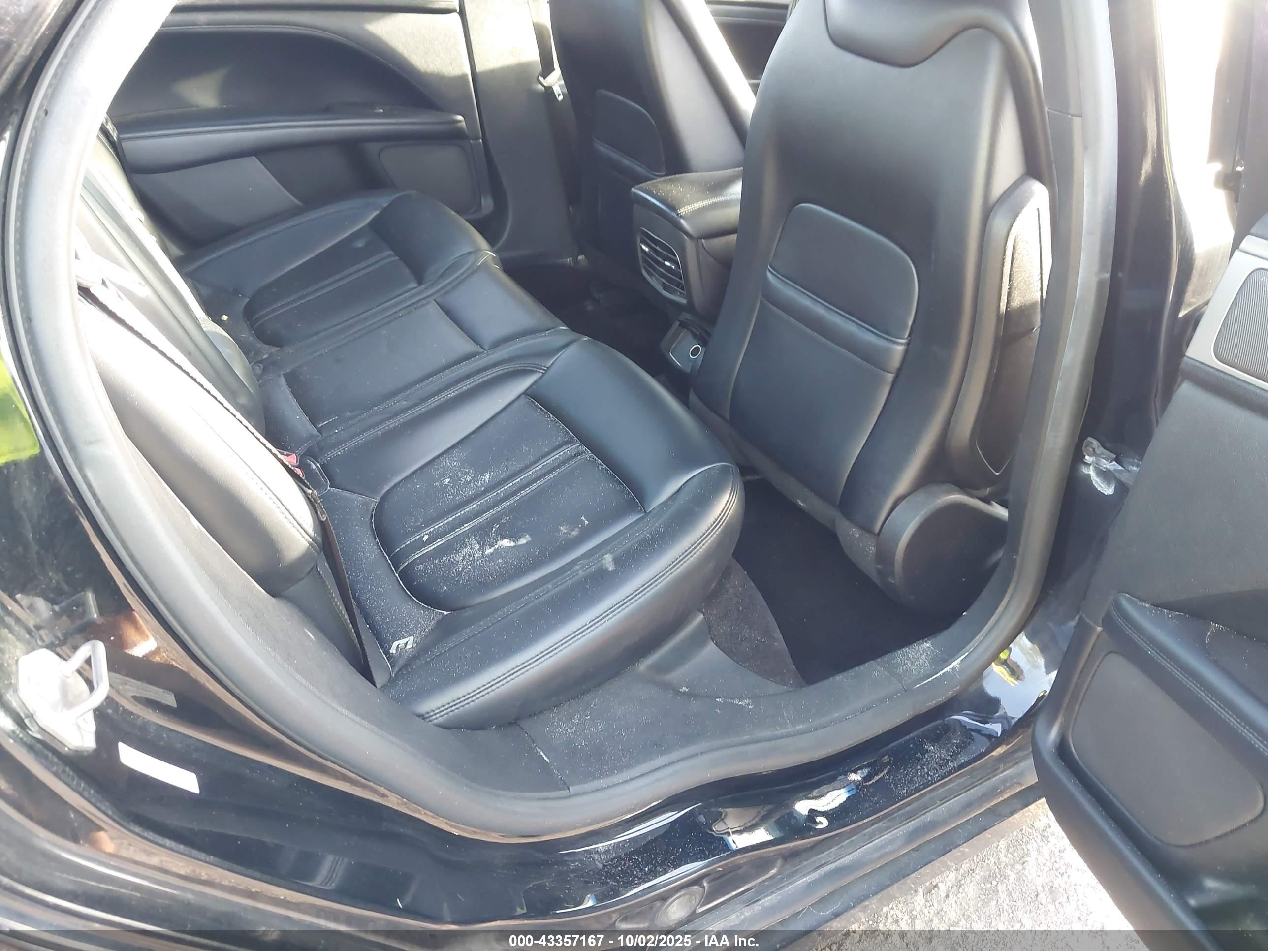 LINCOLN MKZ image 8