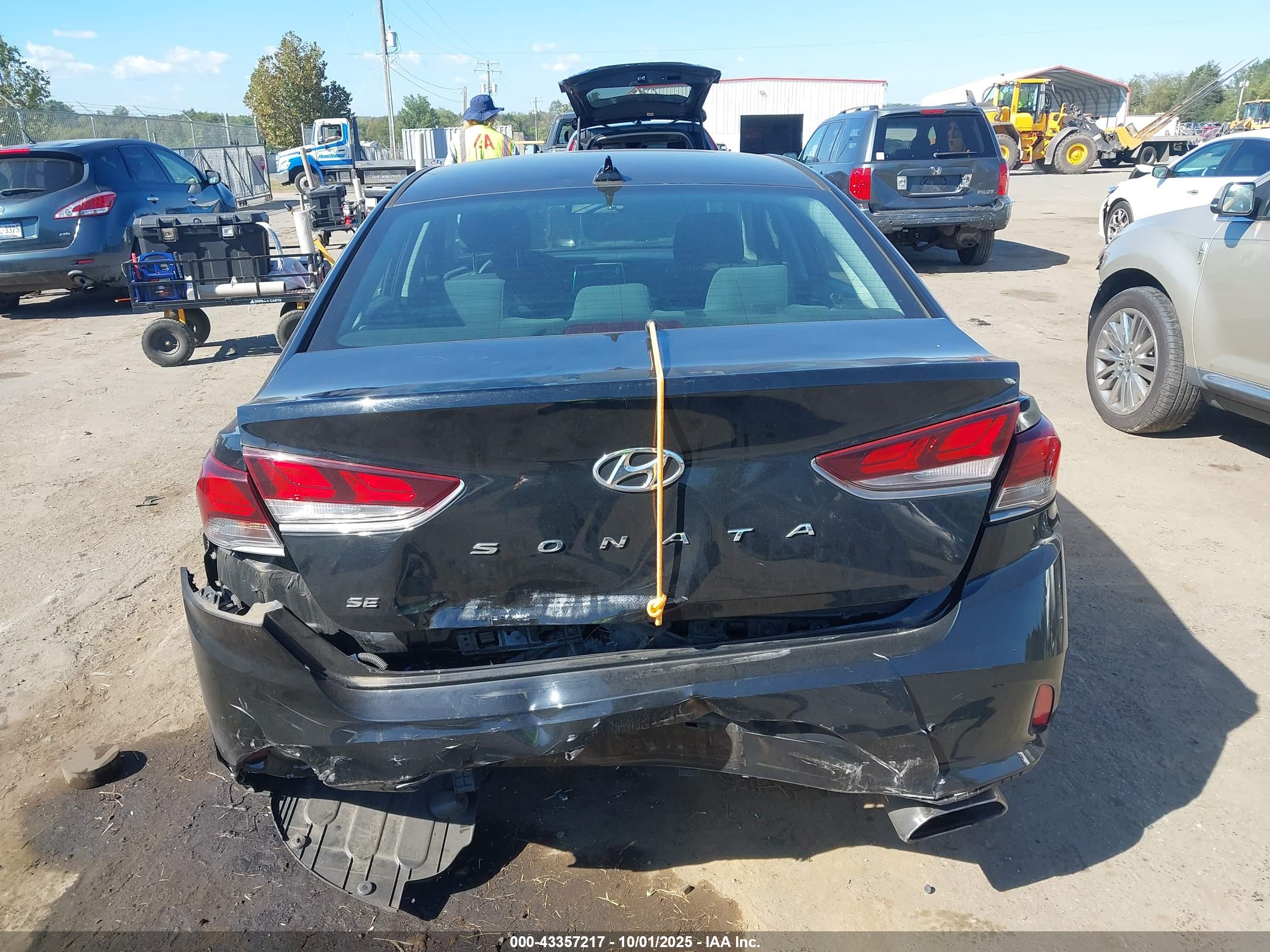 HYUNDAI SONATA image 6
