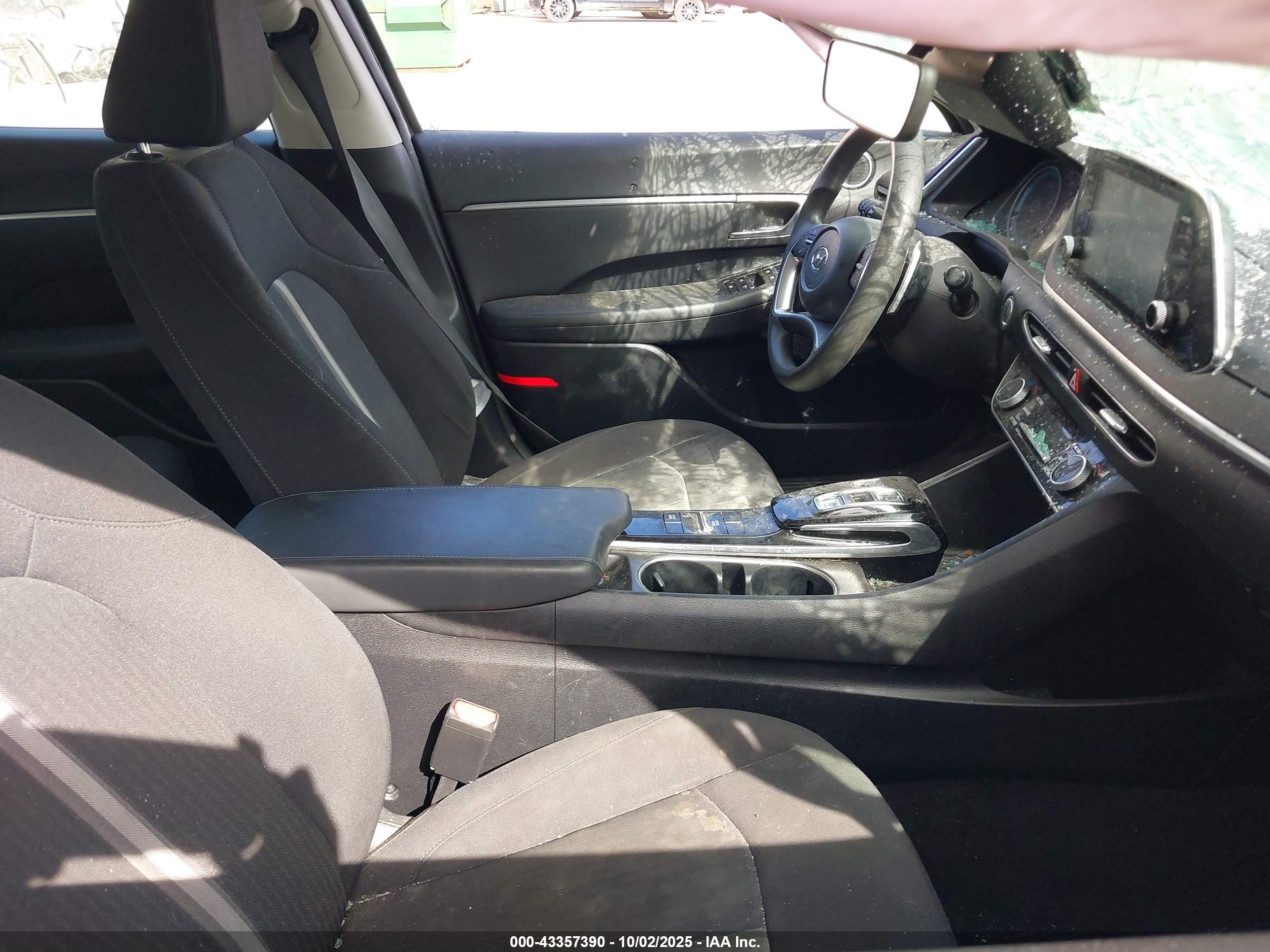 HYUNDAI SONATA image 5