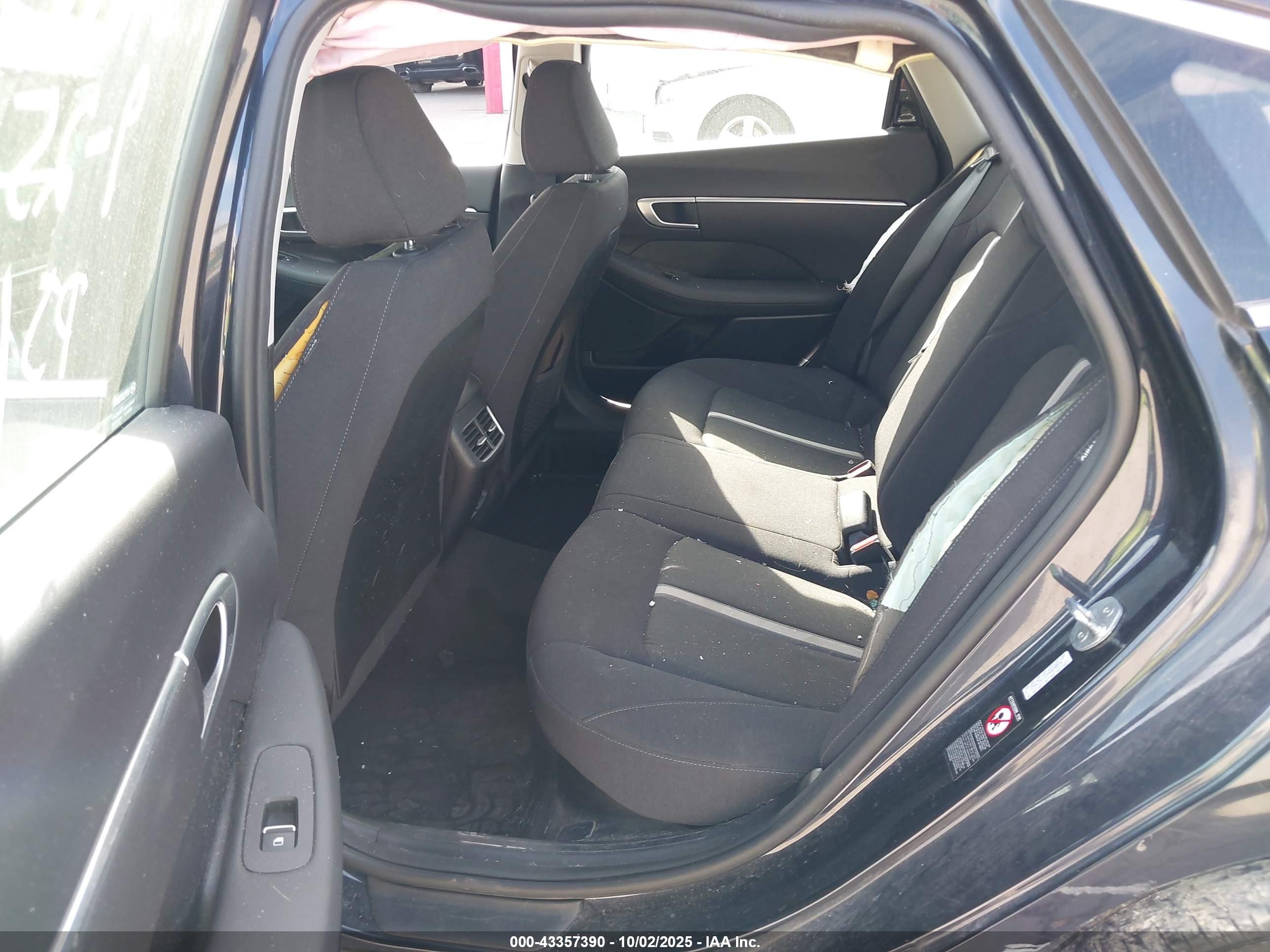 HYUNDAI SONATA image 8