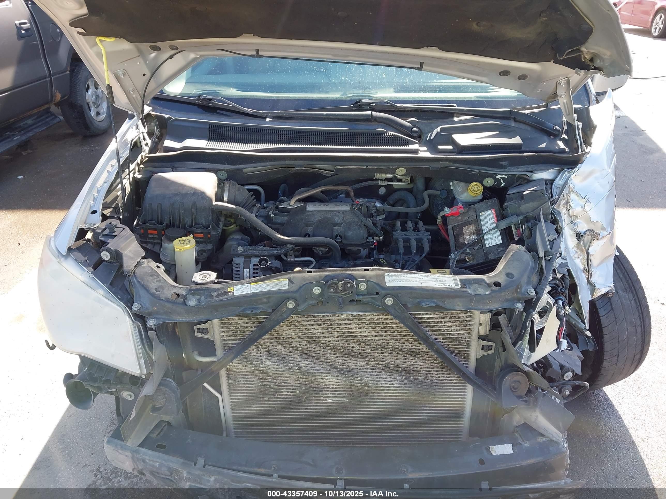CHRYSLER TOWN image 10