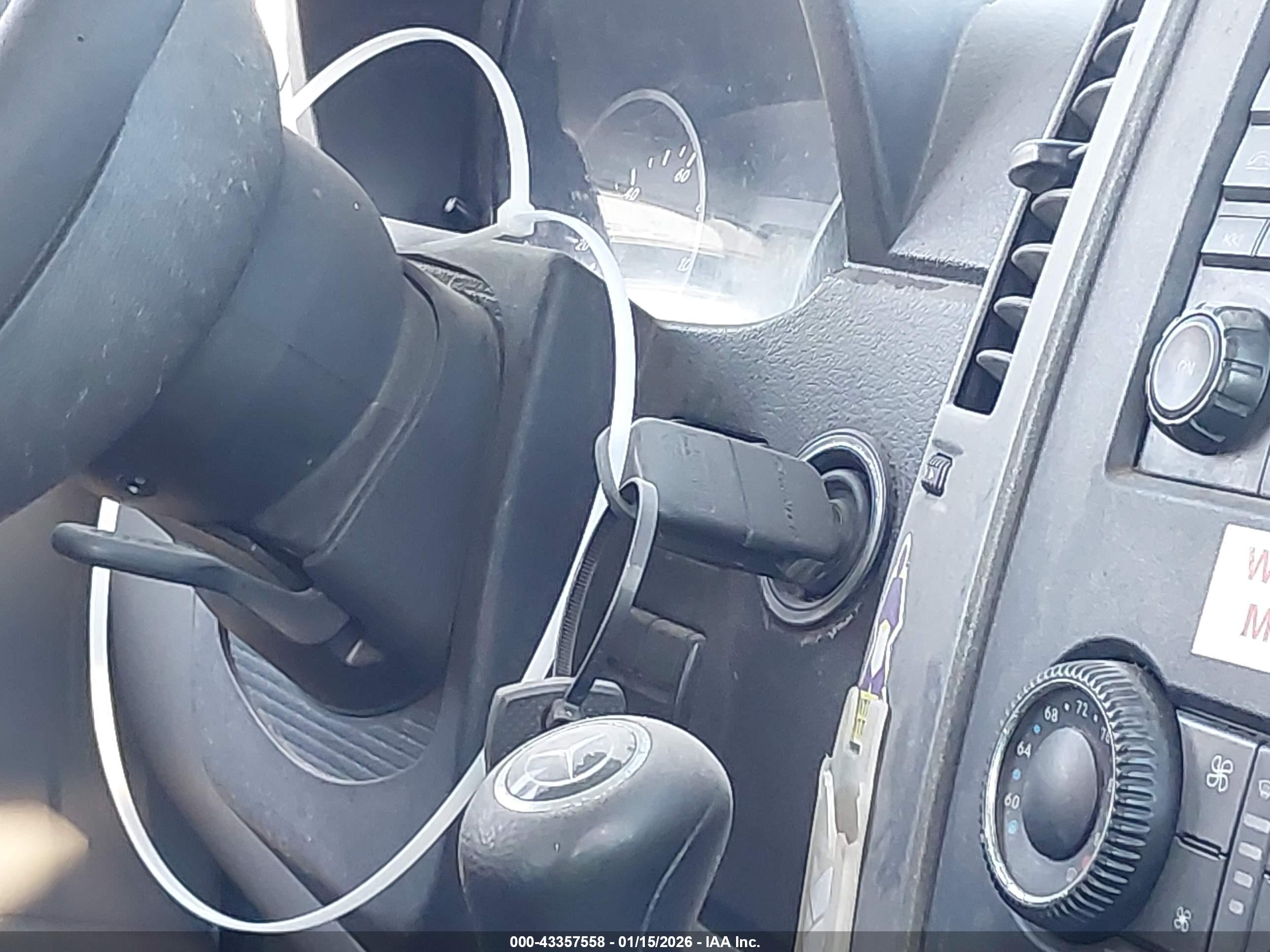 MERCEDES-BENZ SPRINTER image 11