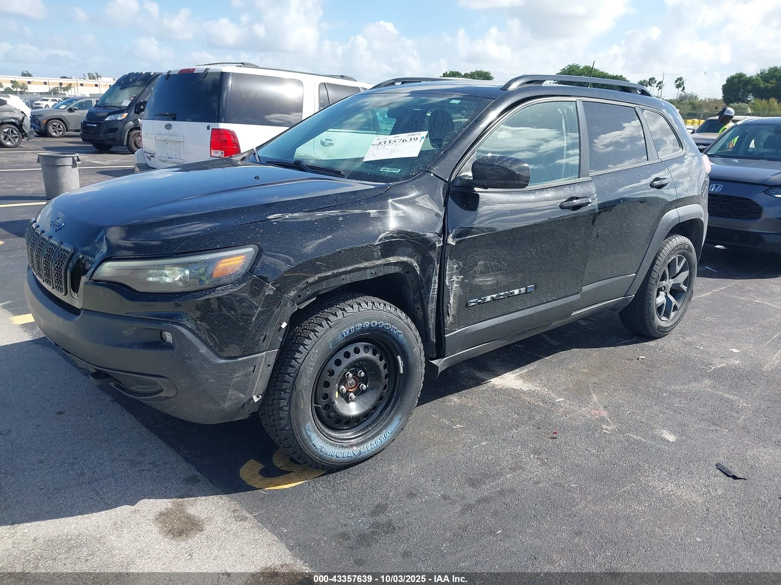JEEP CHEROKEE image 2