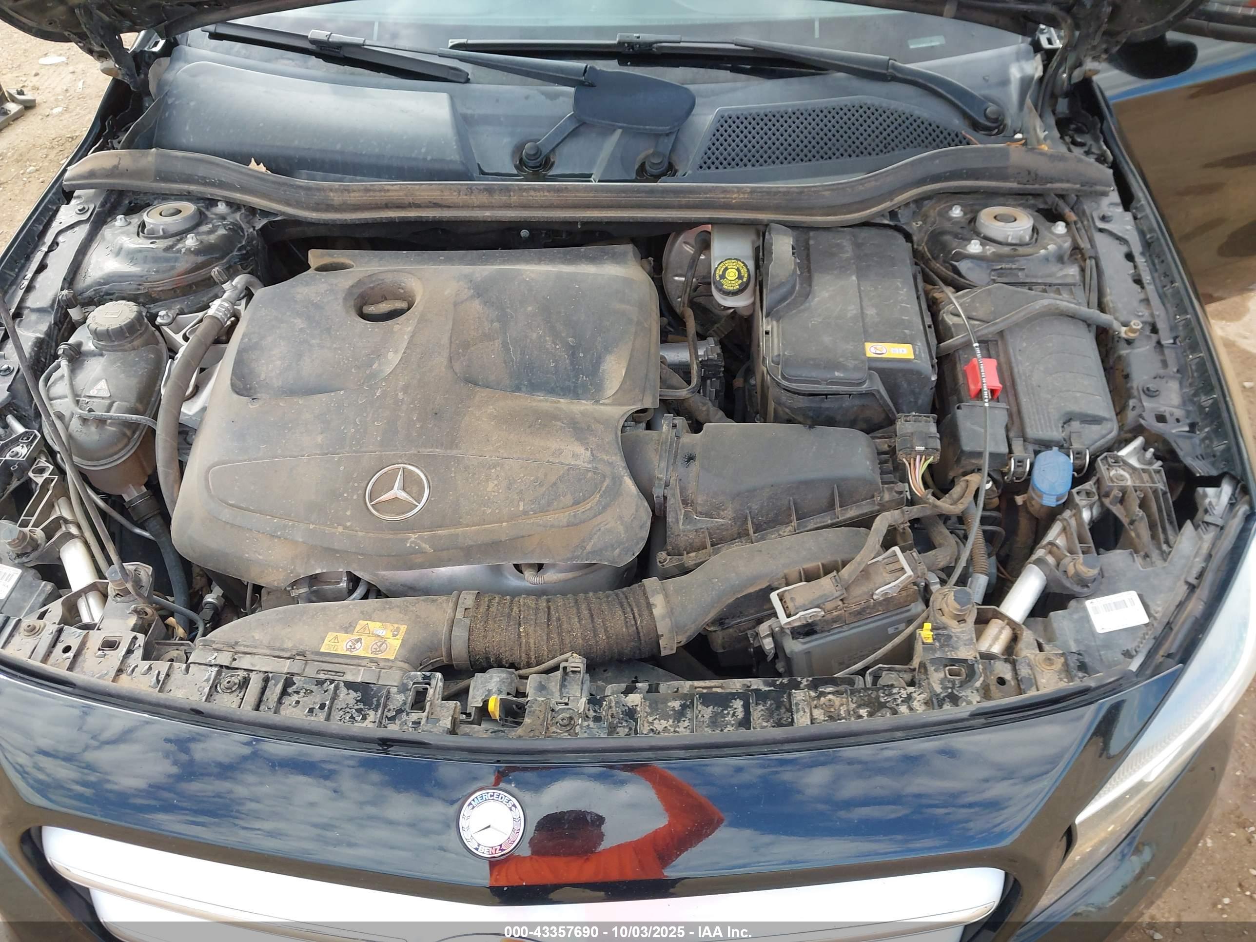 MERCEDES-BENZ GLA image 10