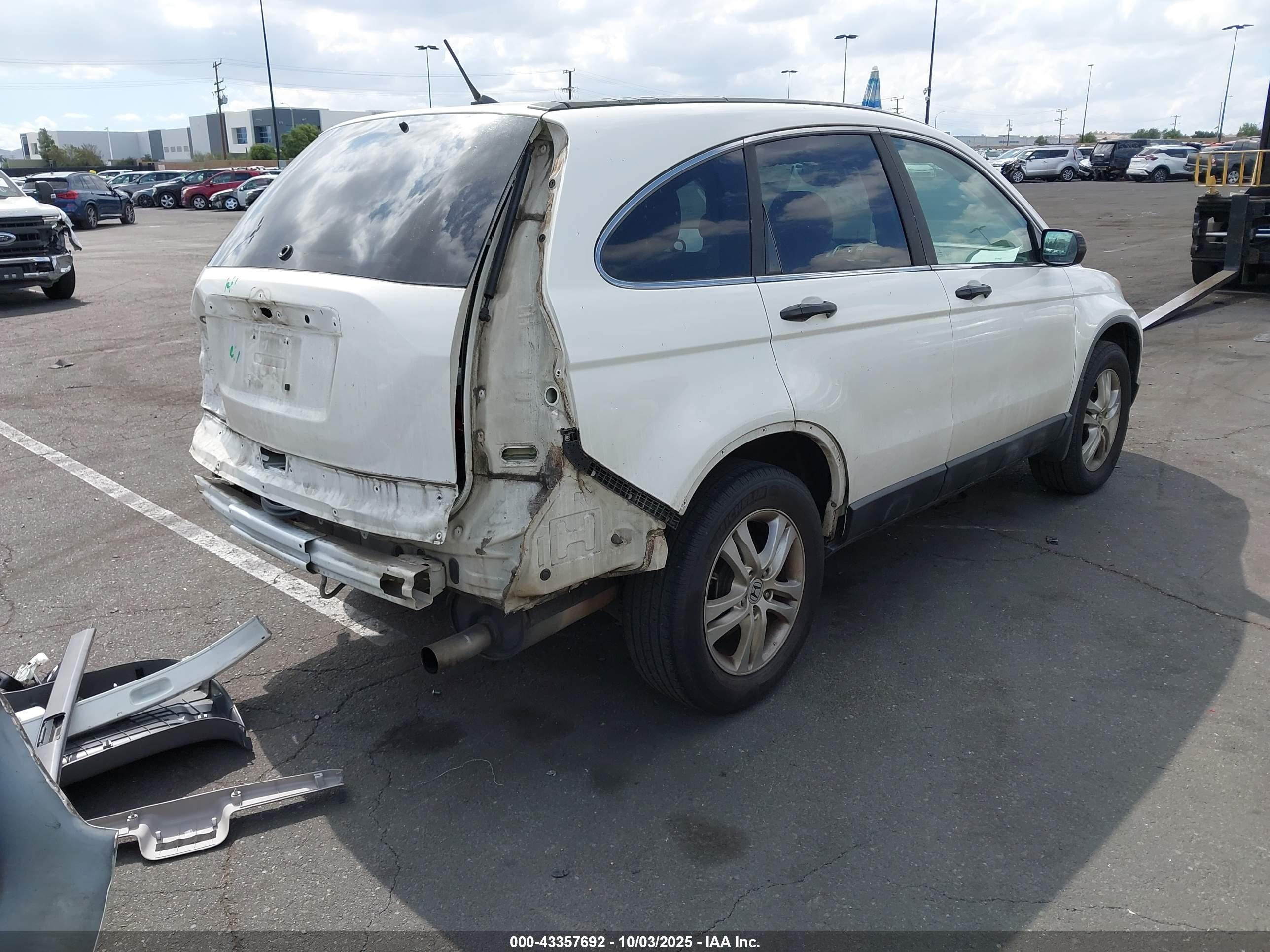 HONDA CR-V image 4