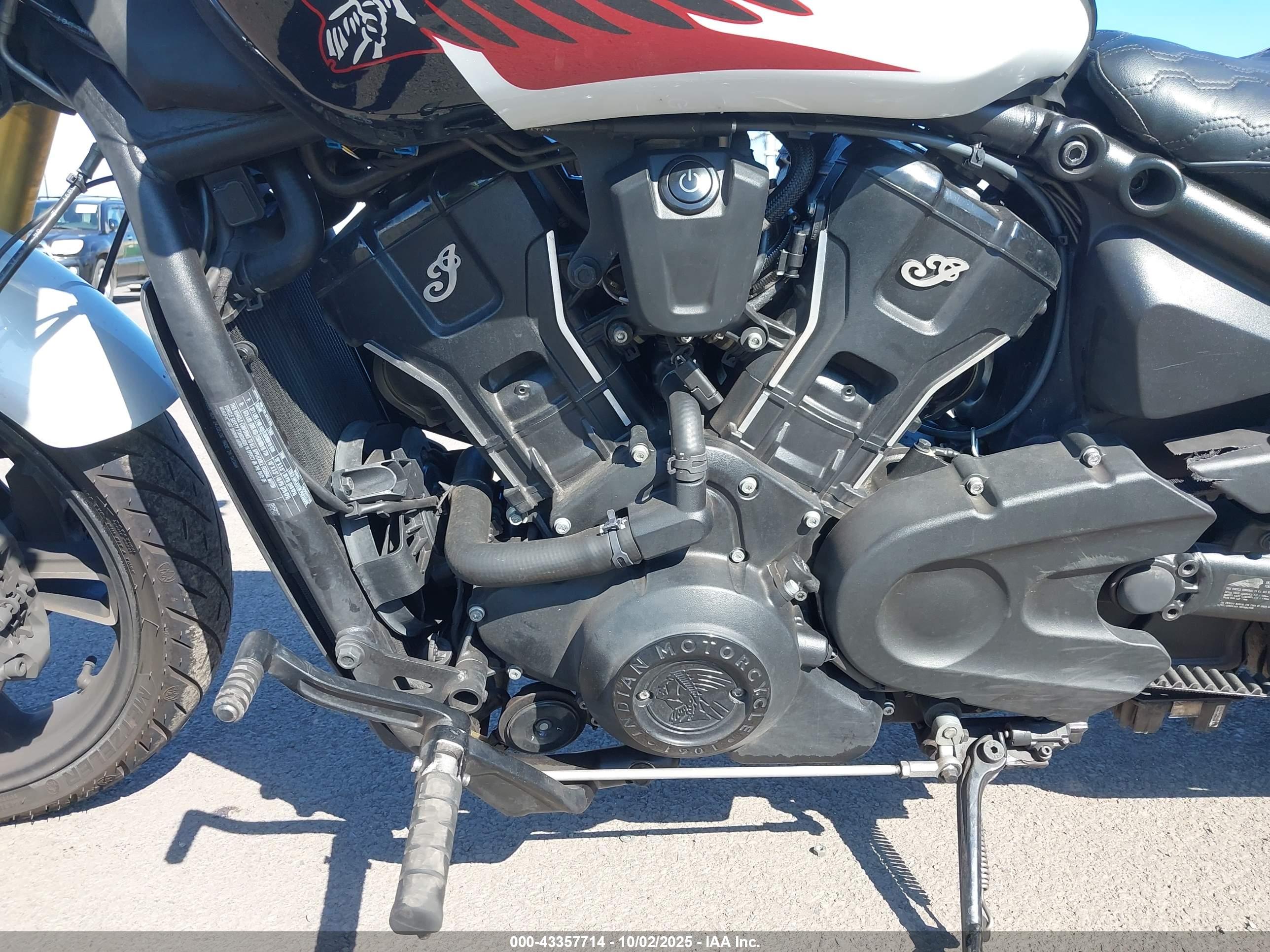 INDIAN MOTORCYCLE image 9