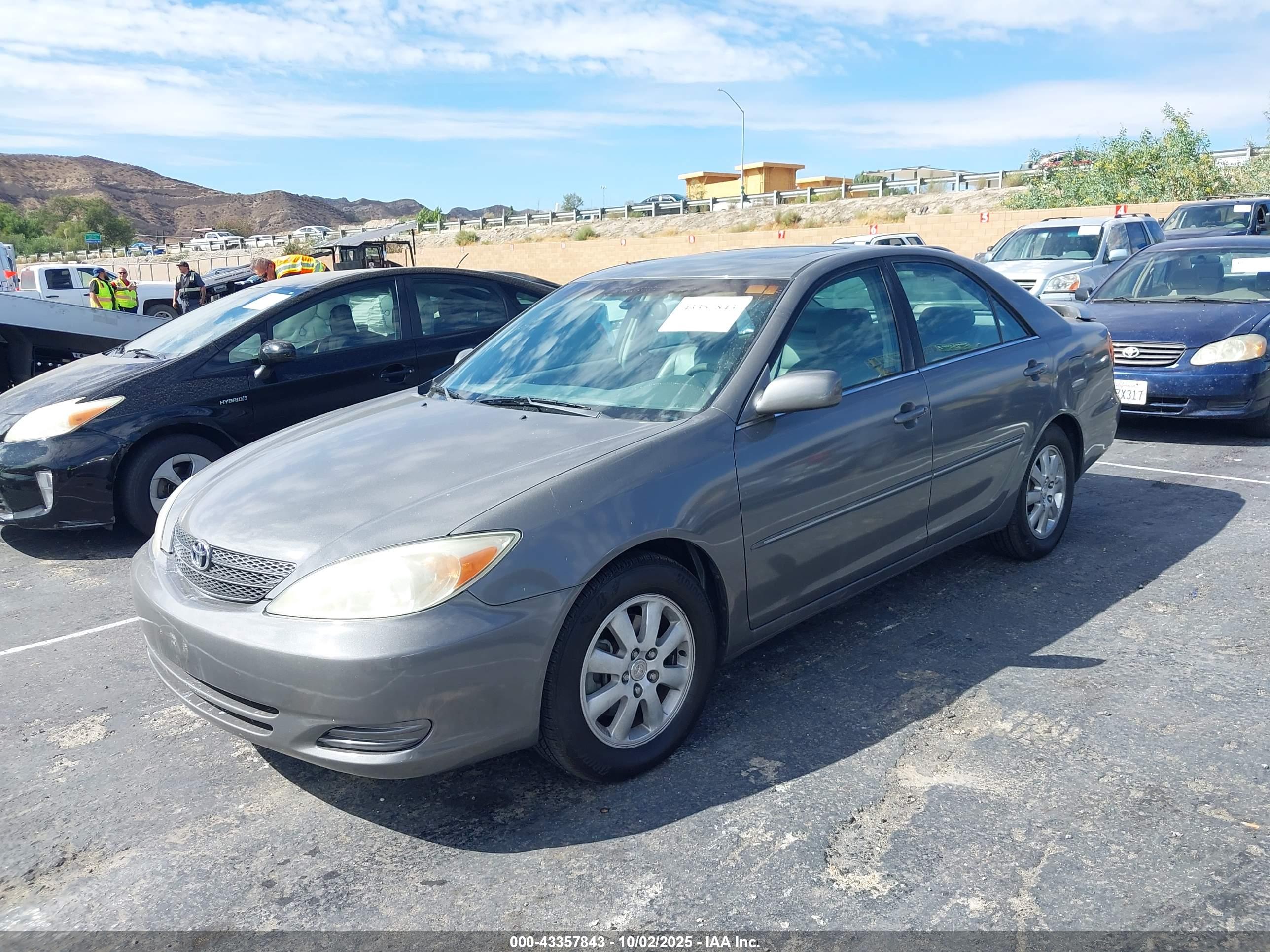 TOYOTA CAMRY image 2