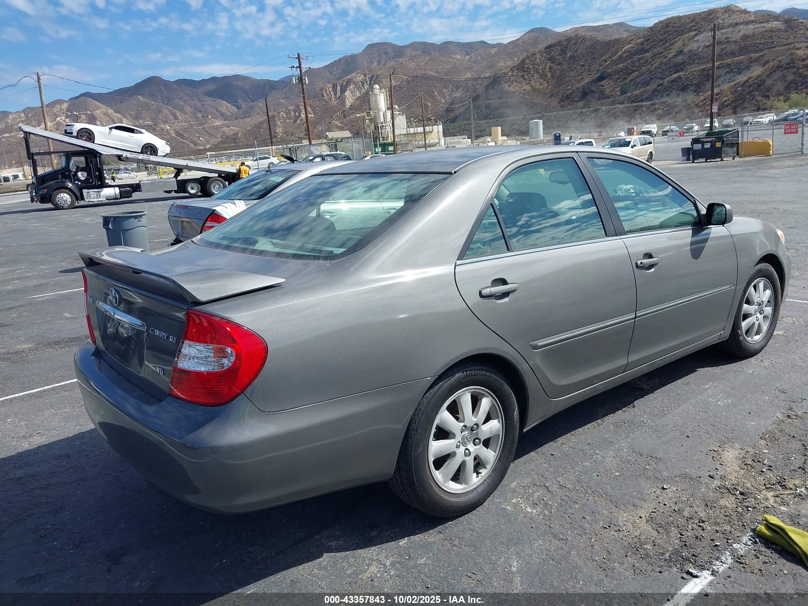 TOYOTA CAMRY image 4