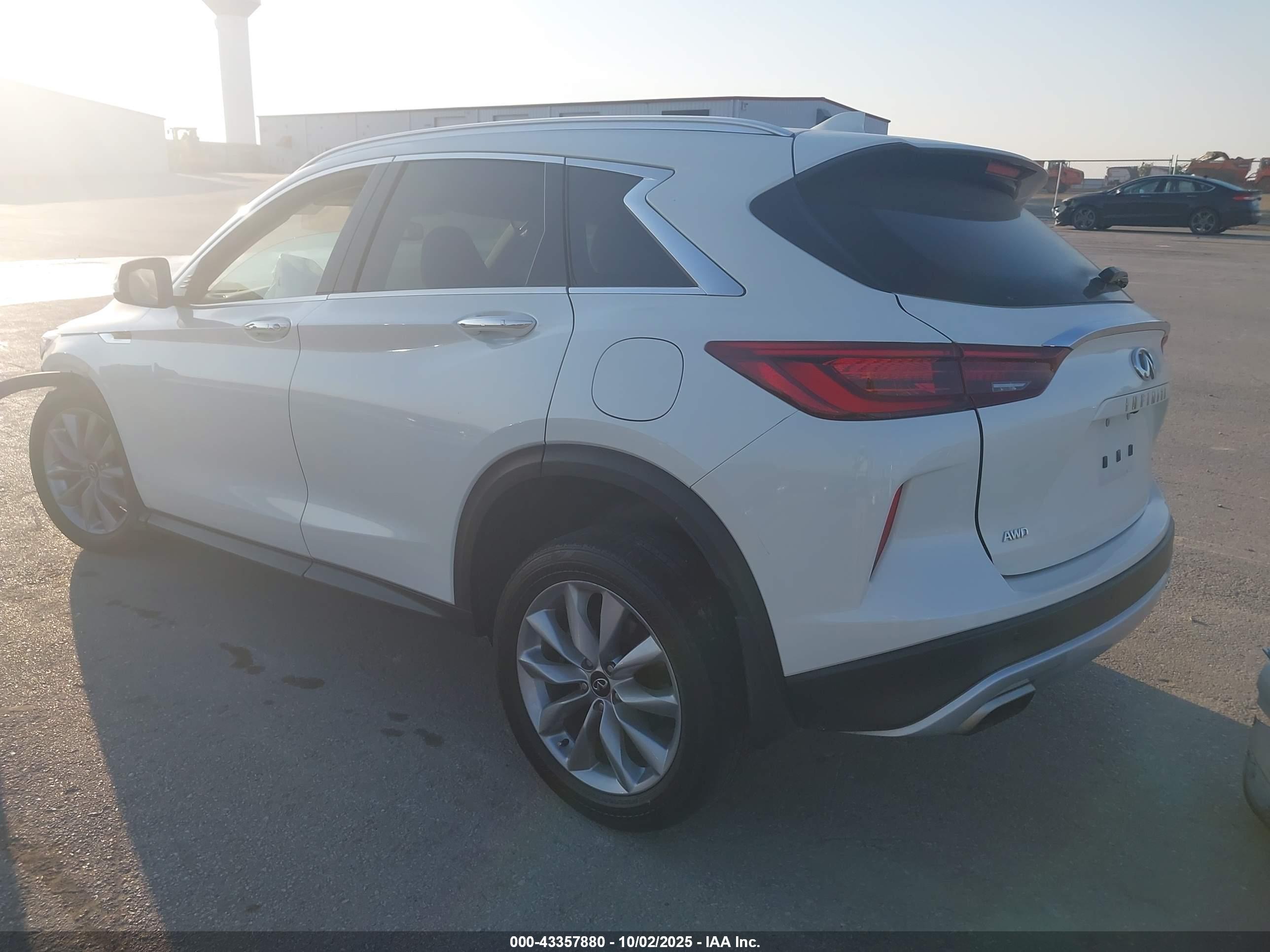INFINITI QX50 image 3