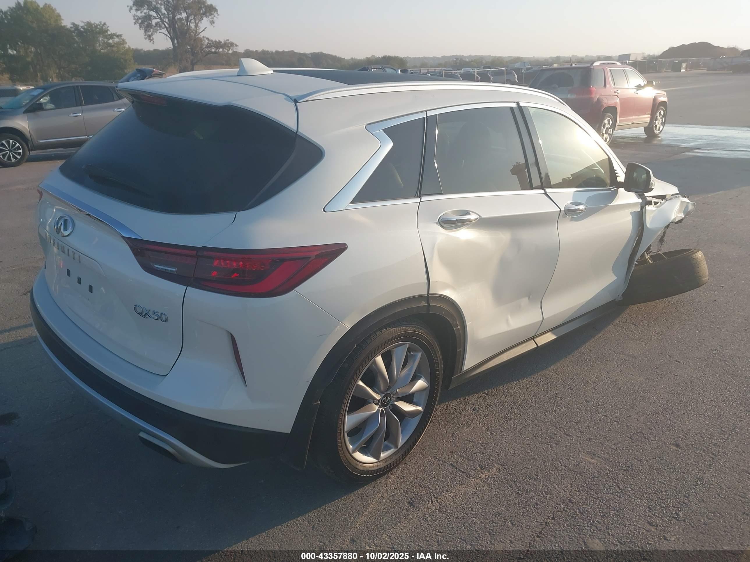 INFINITI QX50 image 4