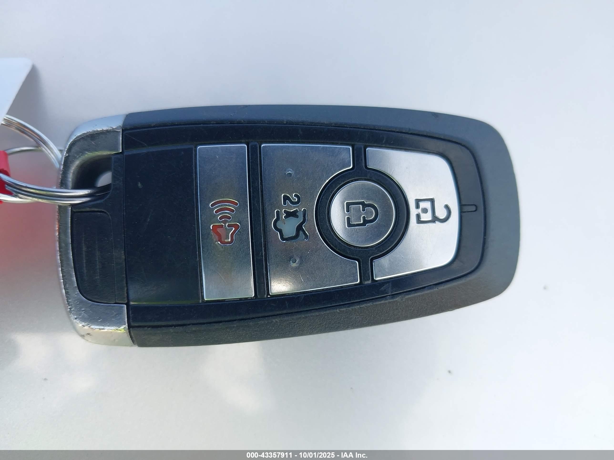 FORD MUSTANG image 11