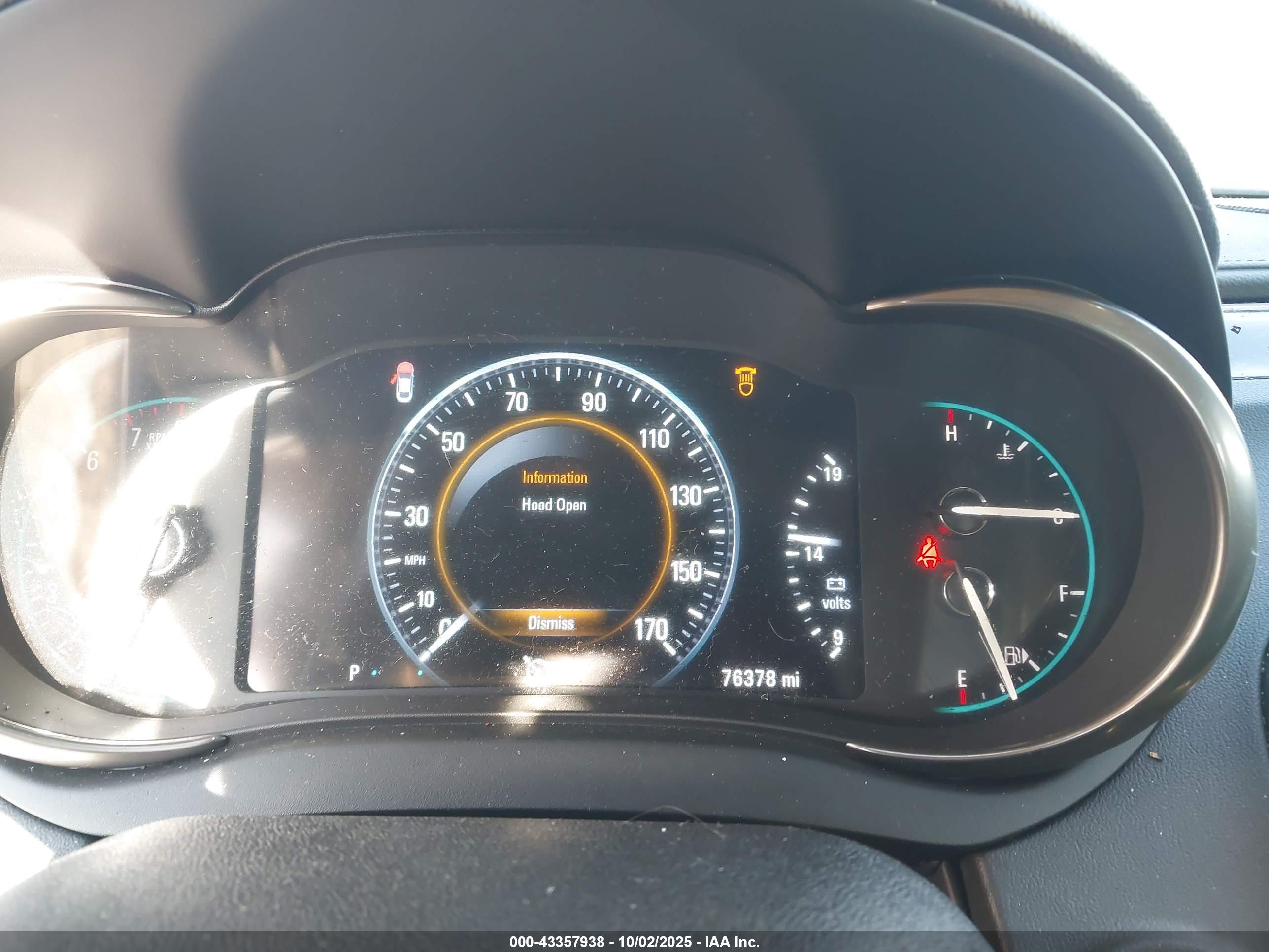 BUICK LACROSSE image 7