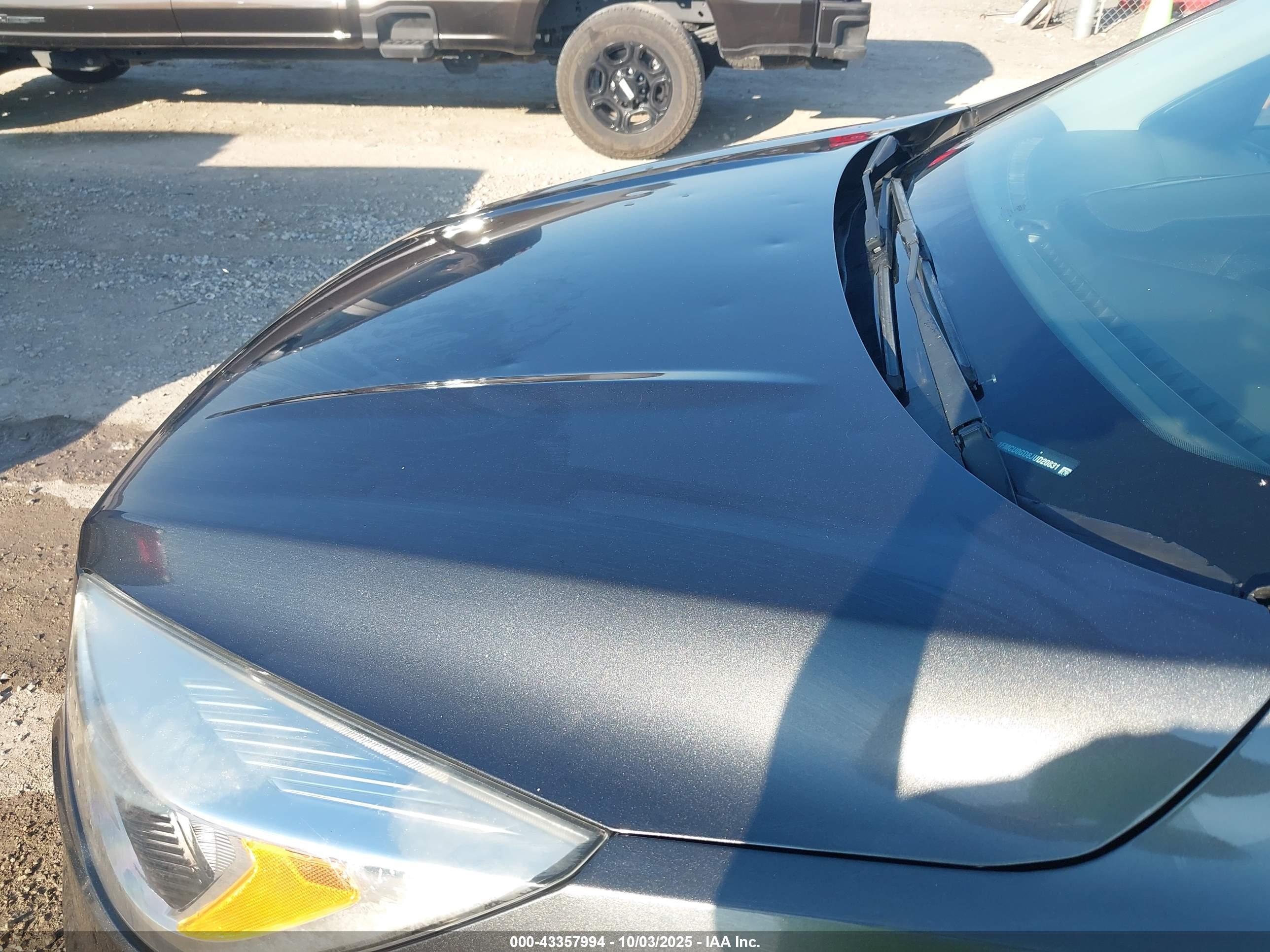 FORD ESCAPE image 6