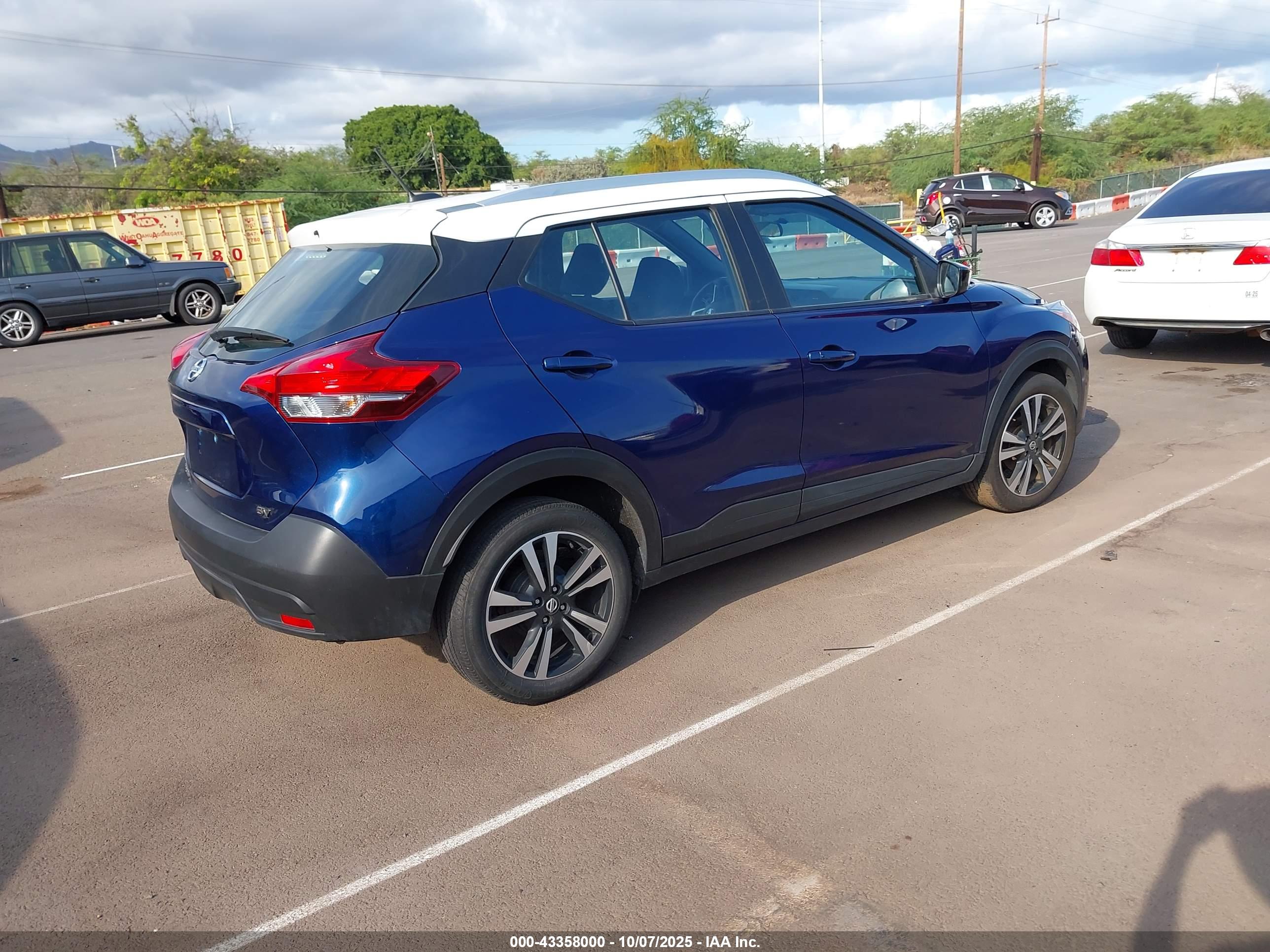 NISSAN KICKS image 4
