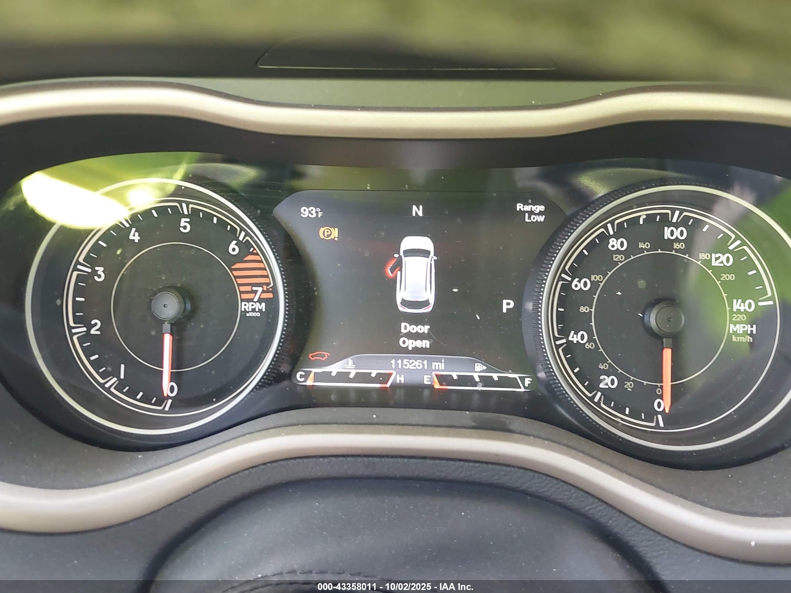 JEEP CHEROKEE image 7