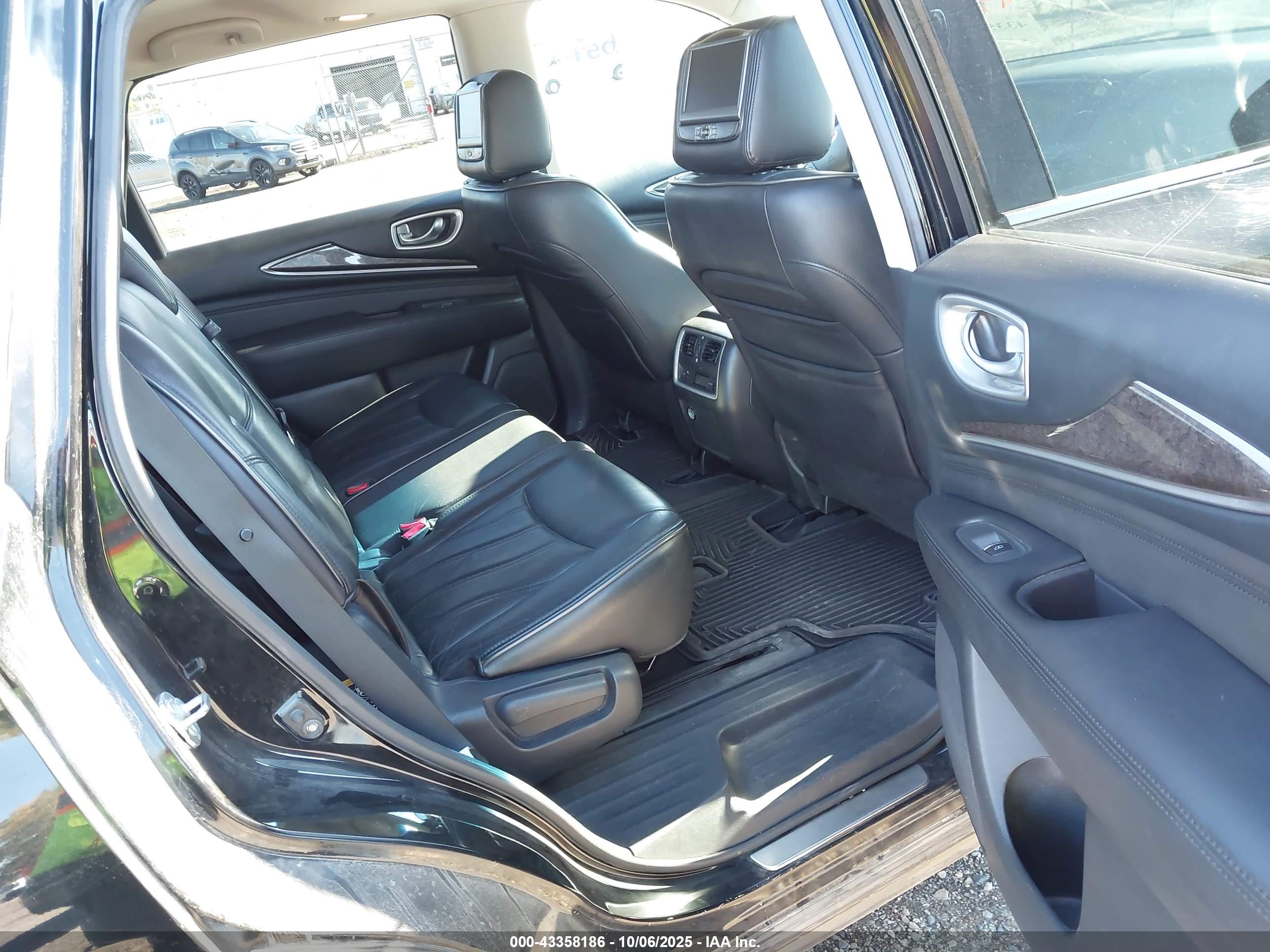 INFINITI QX60 image 8