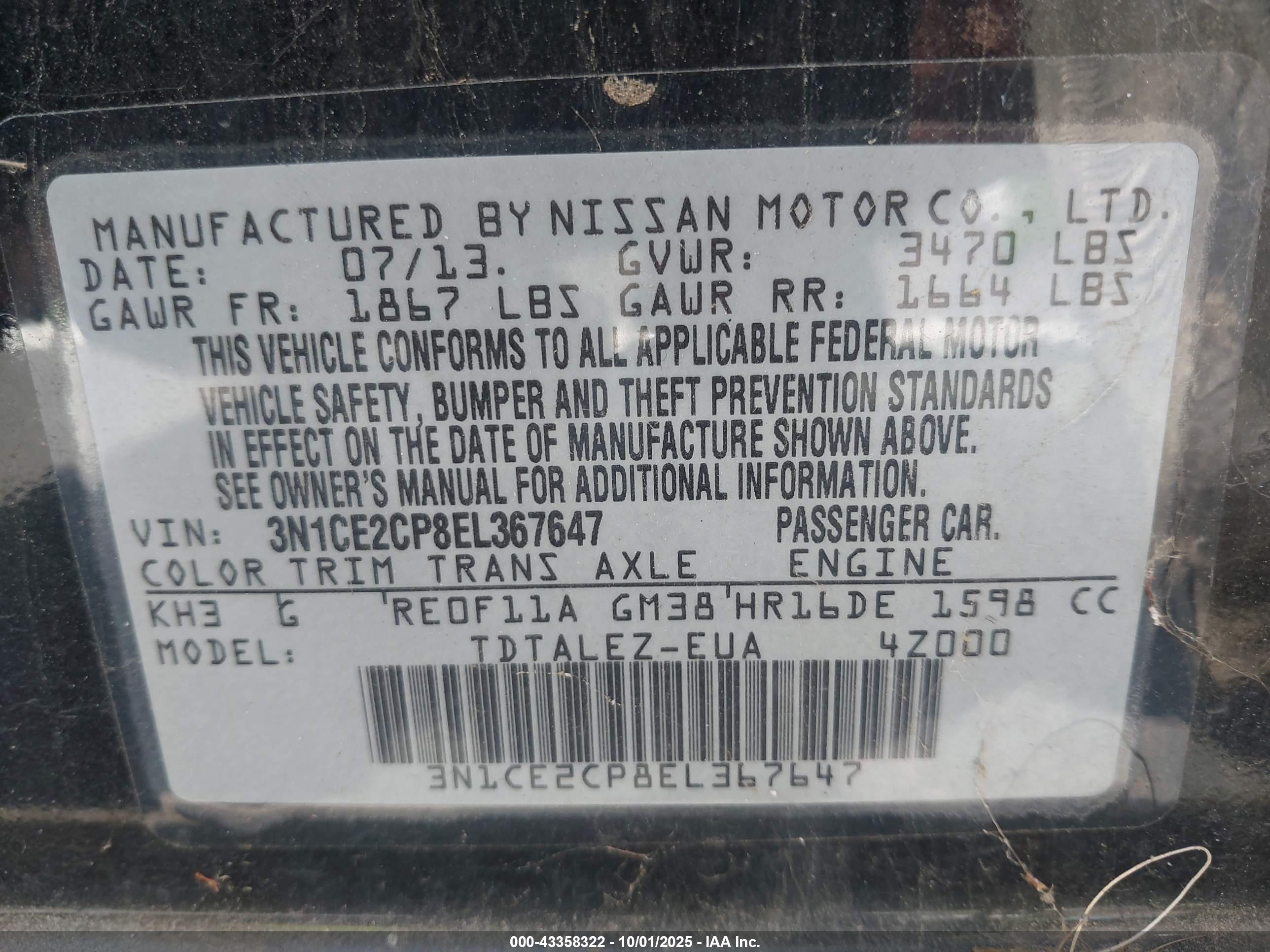 NISSAN VERSA image 9