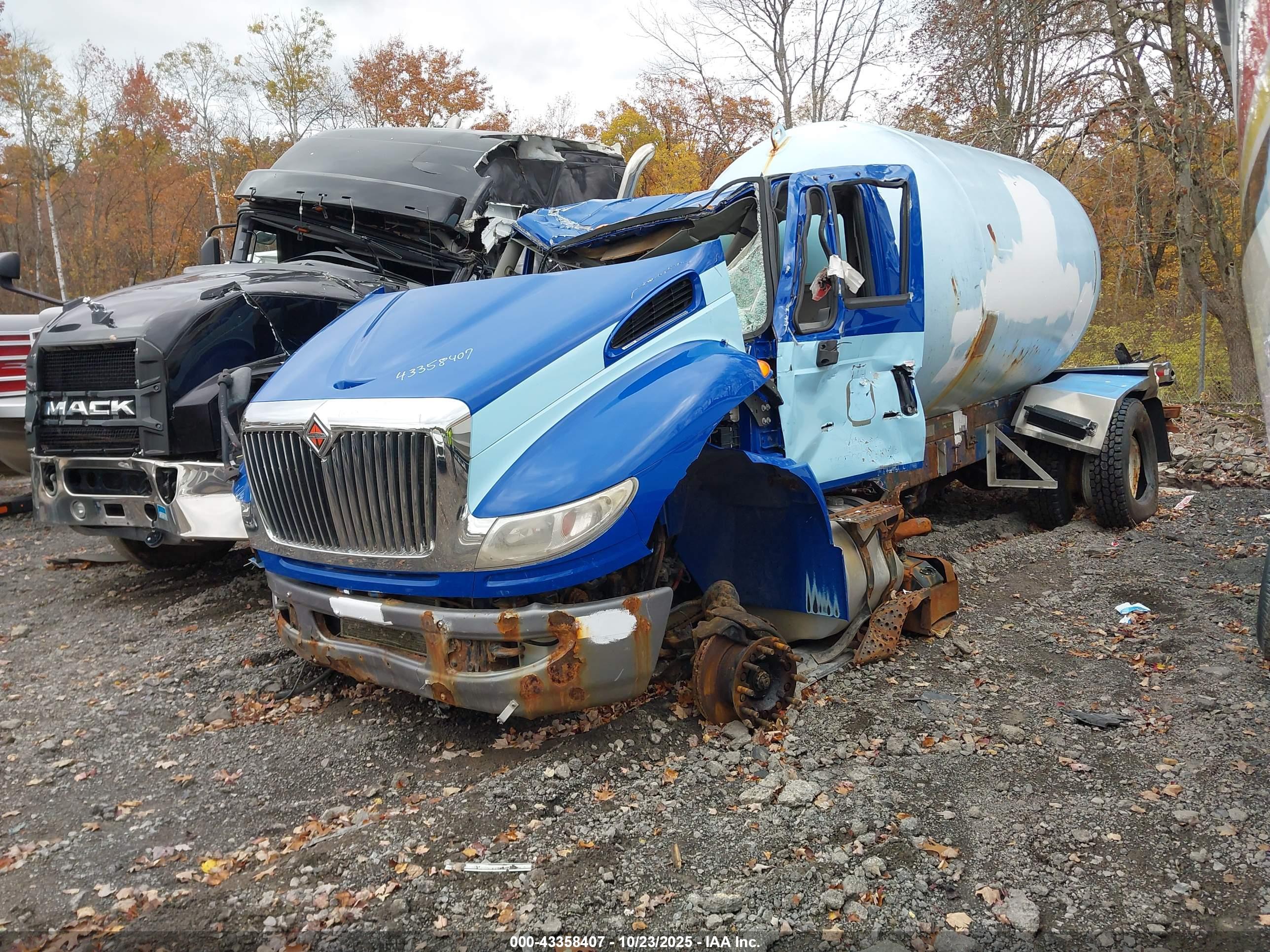 INTERNATIONAL DURASTAR image 2