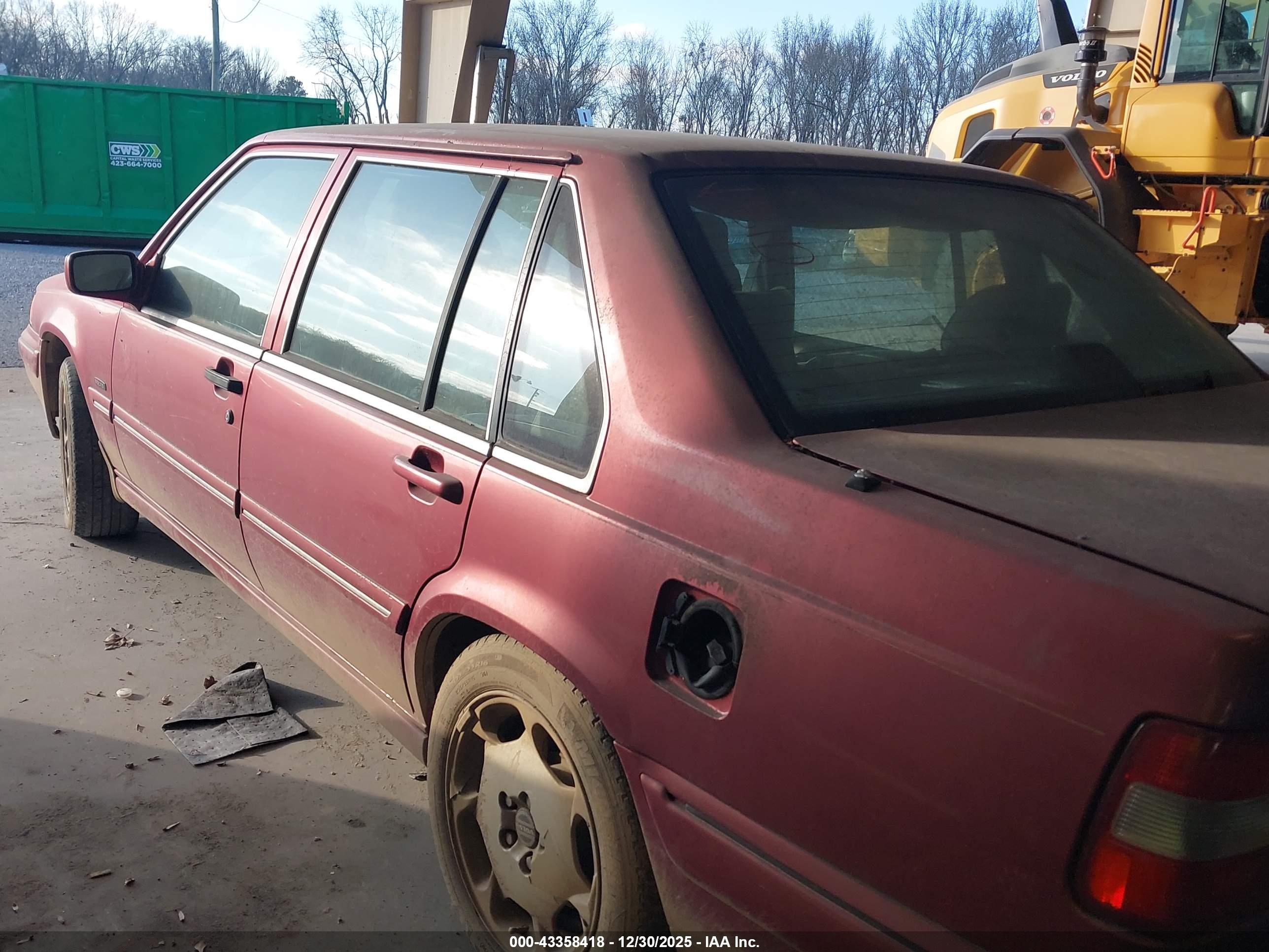VOLVO S90 image 3