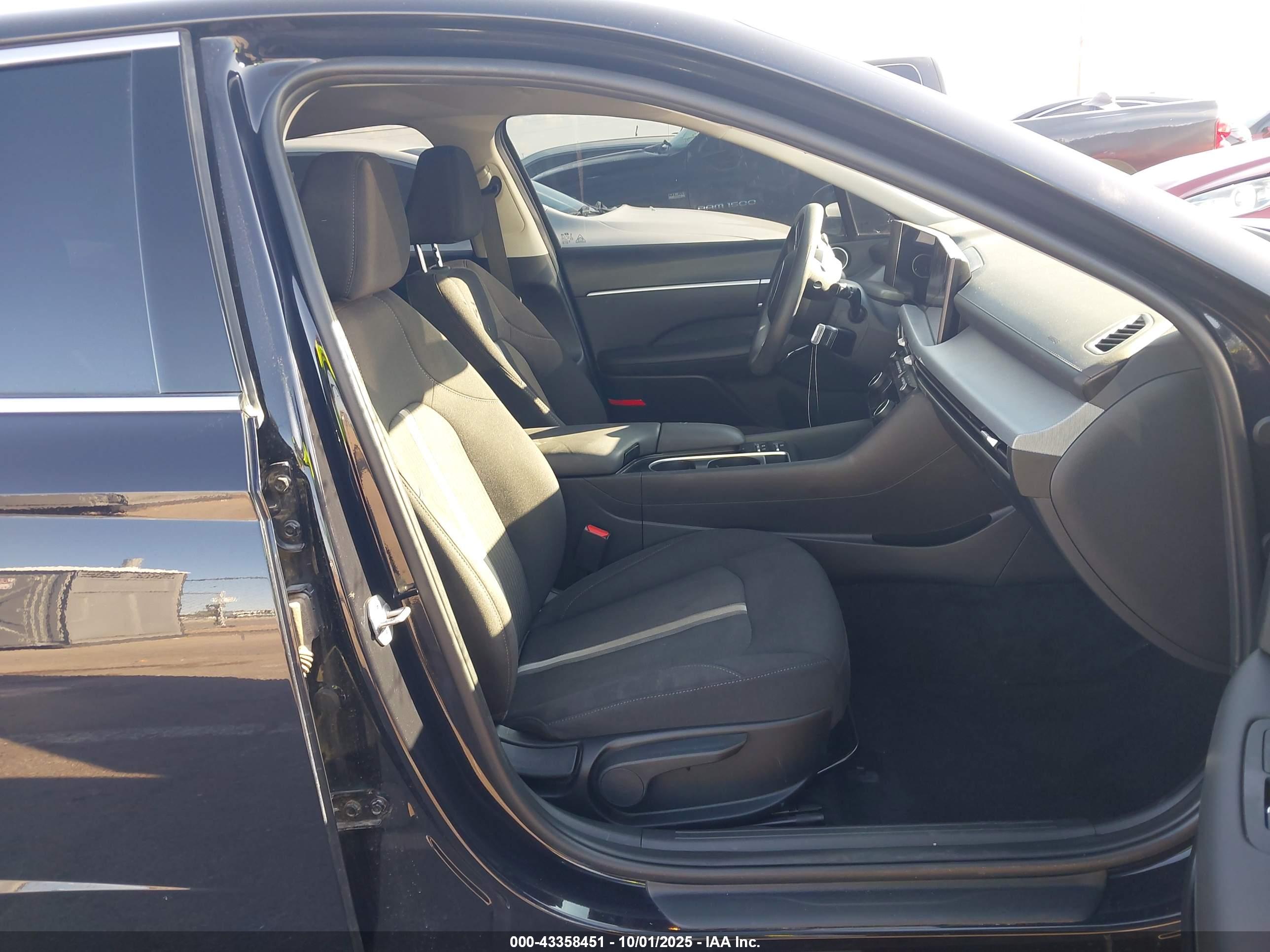 HYUNDAI SONATA image 5