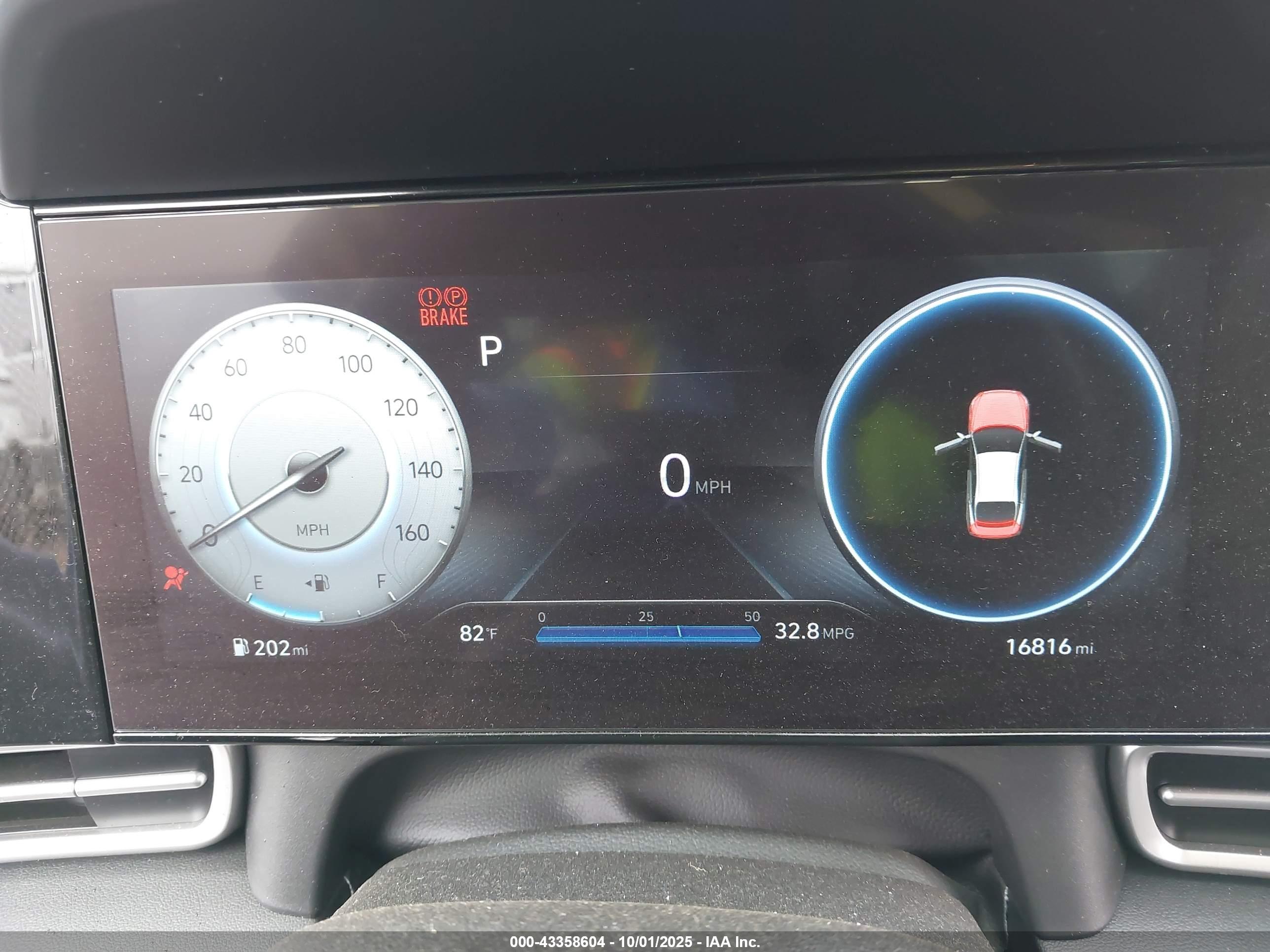 HYUNDAI ELANTRA image 7