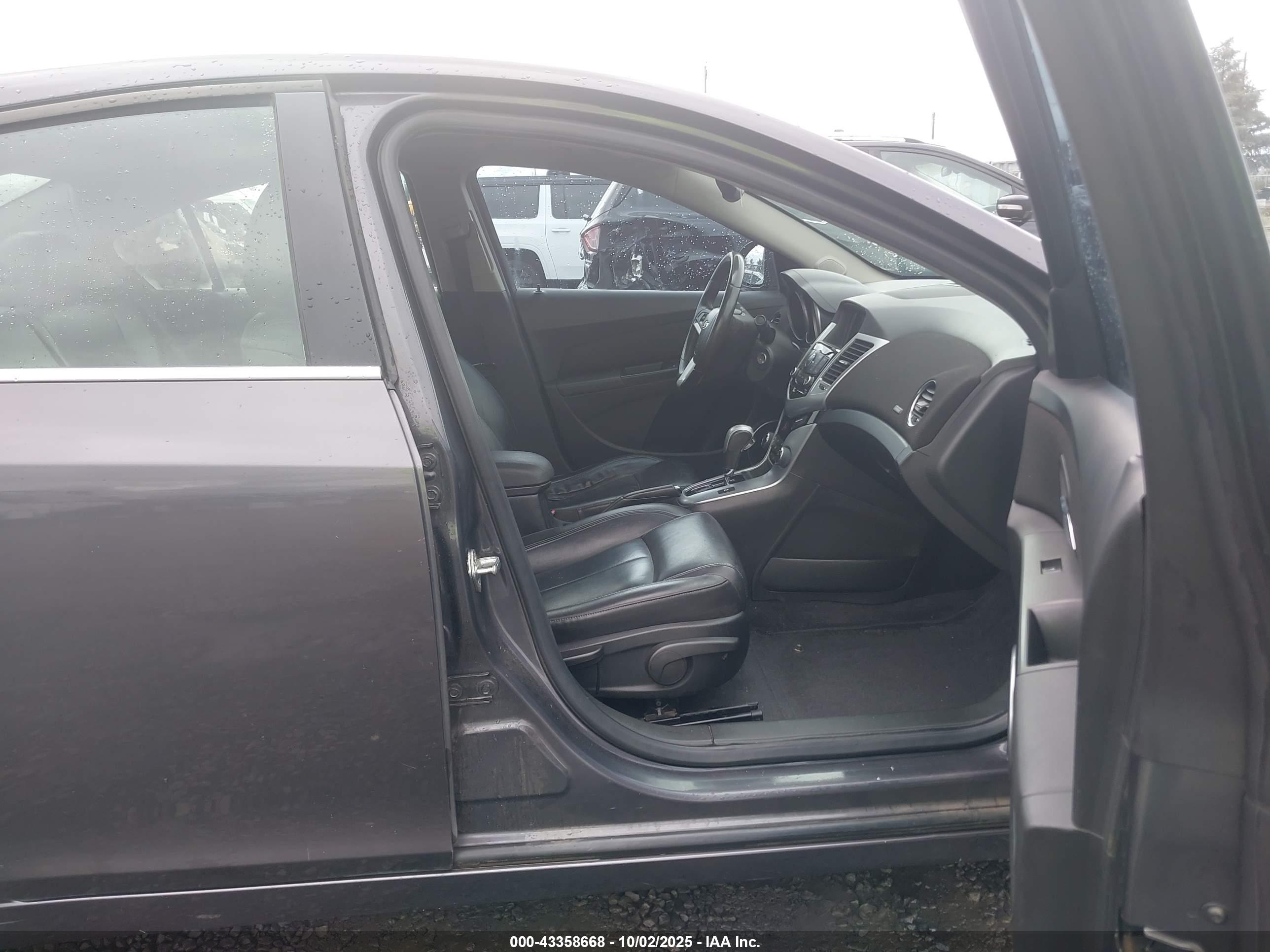 CHEVROLET CRUZE image 5