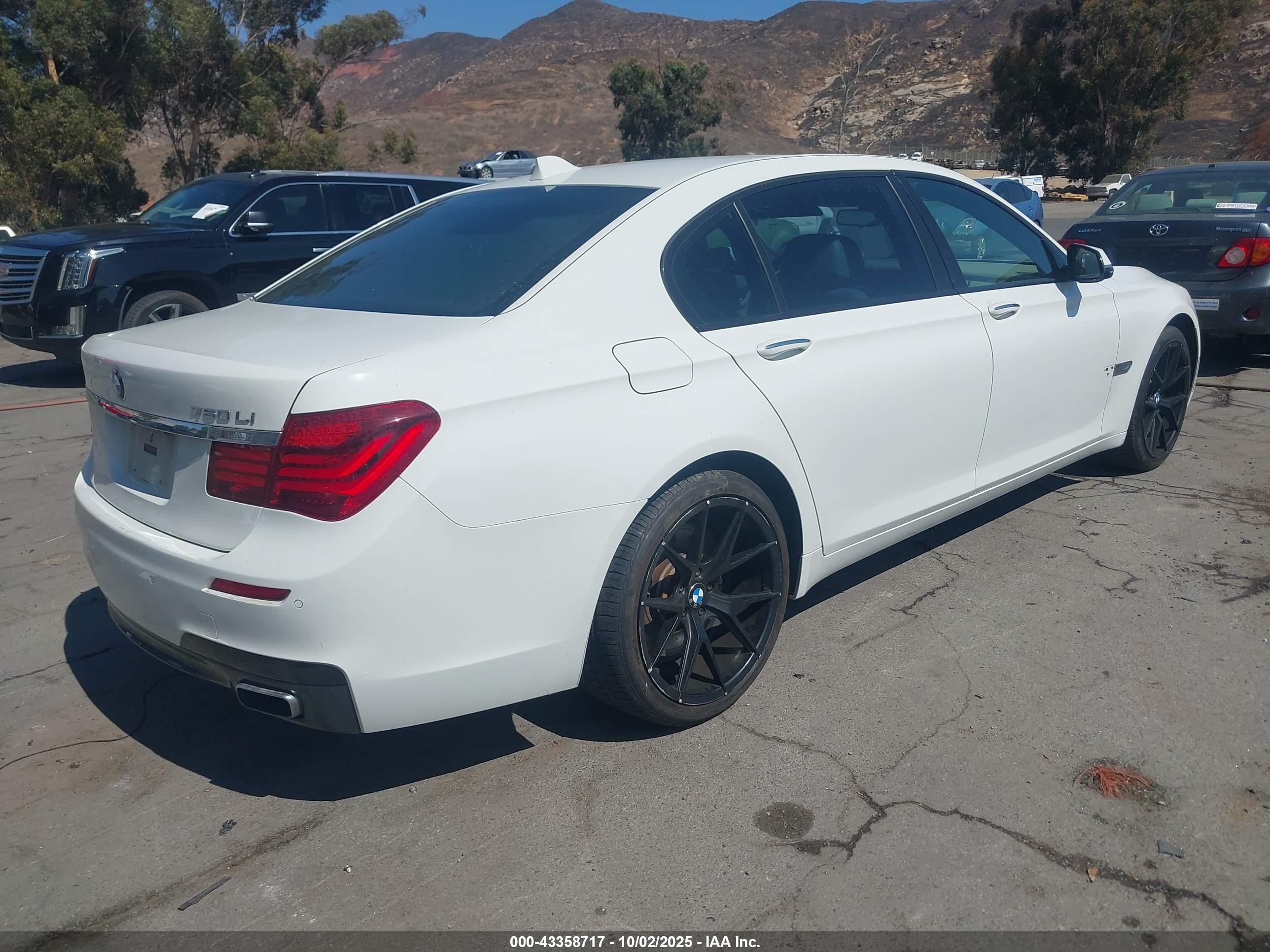BMW 750LI image 4