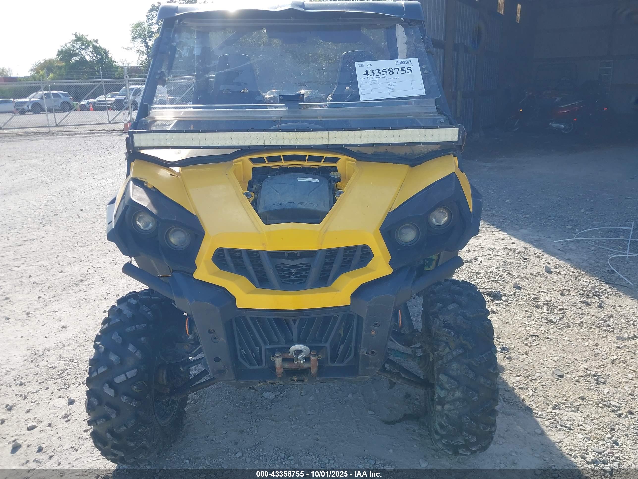 CAN-AM COMMANDER image 5