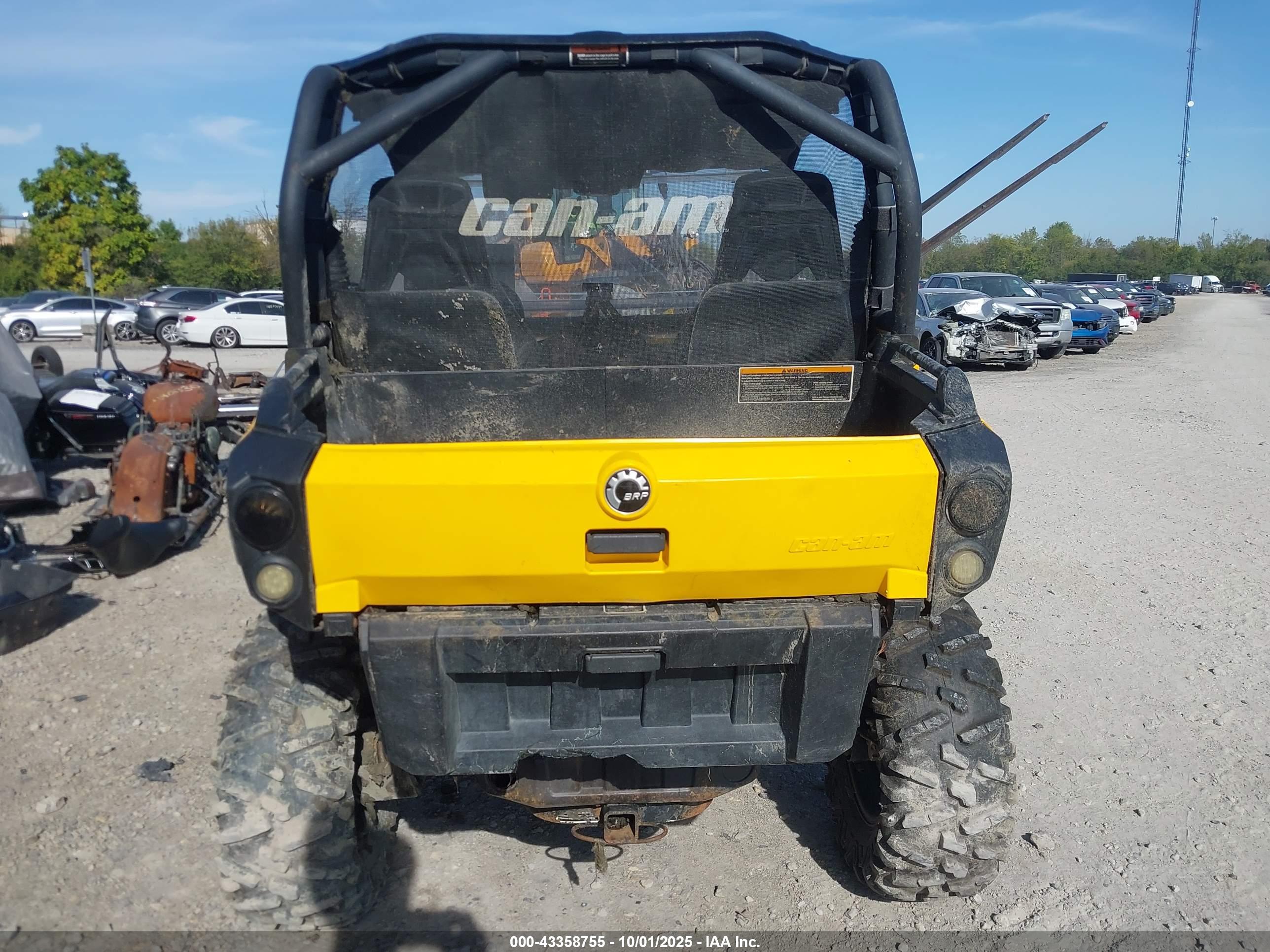 CAN-AM COMMANDER image 6