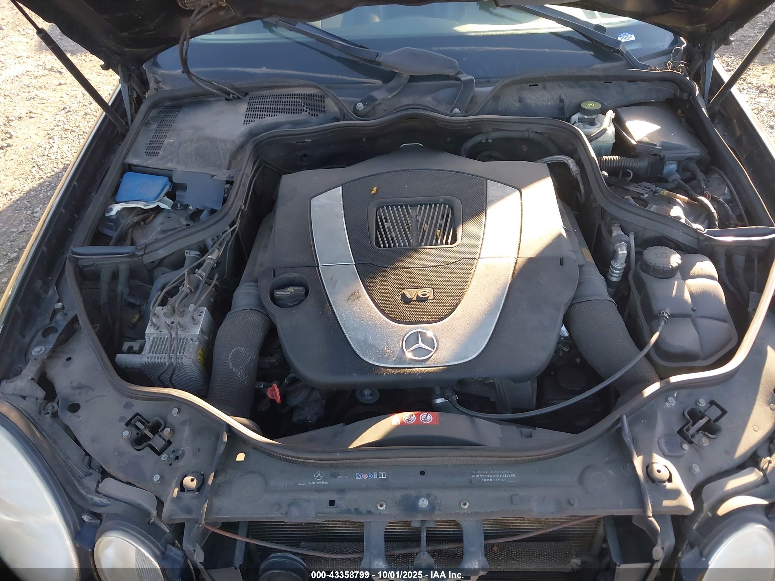 MERCEDES-BENZ E image 10