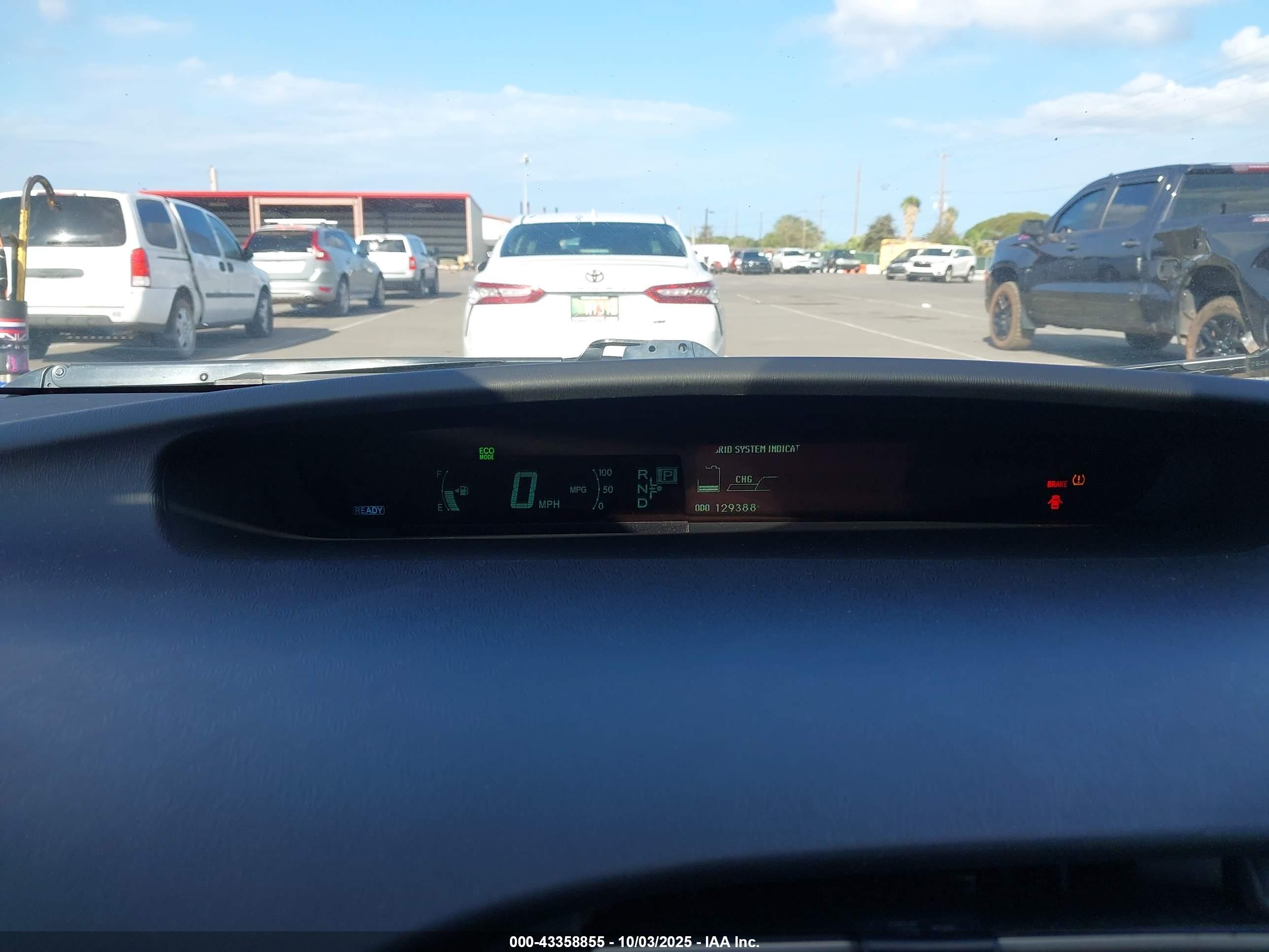 TOYOTA PRIUS image 7