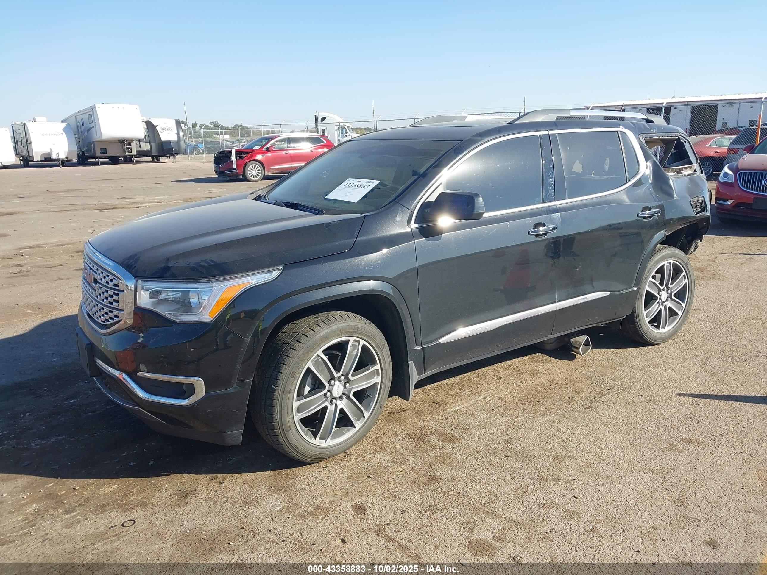 GMC ACADIA image 2
