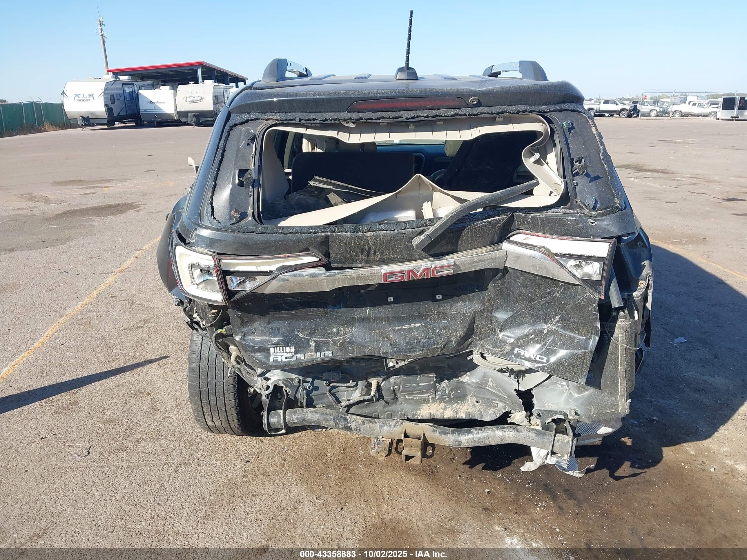 GMC ACADIA image 6