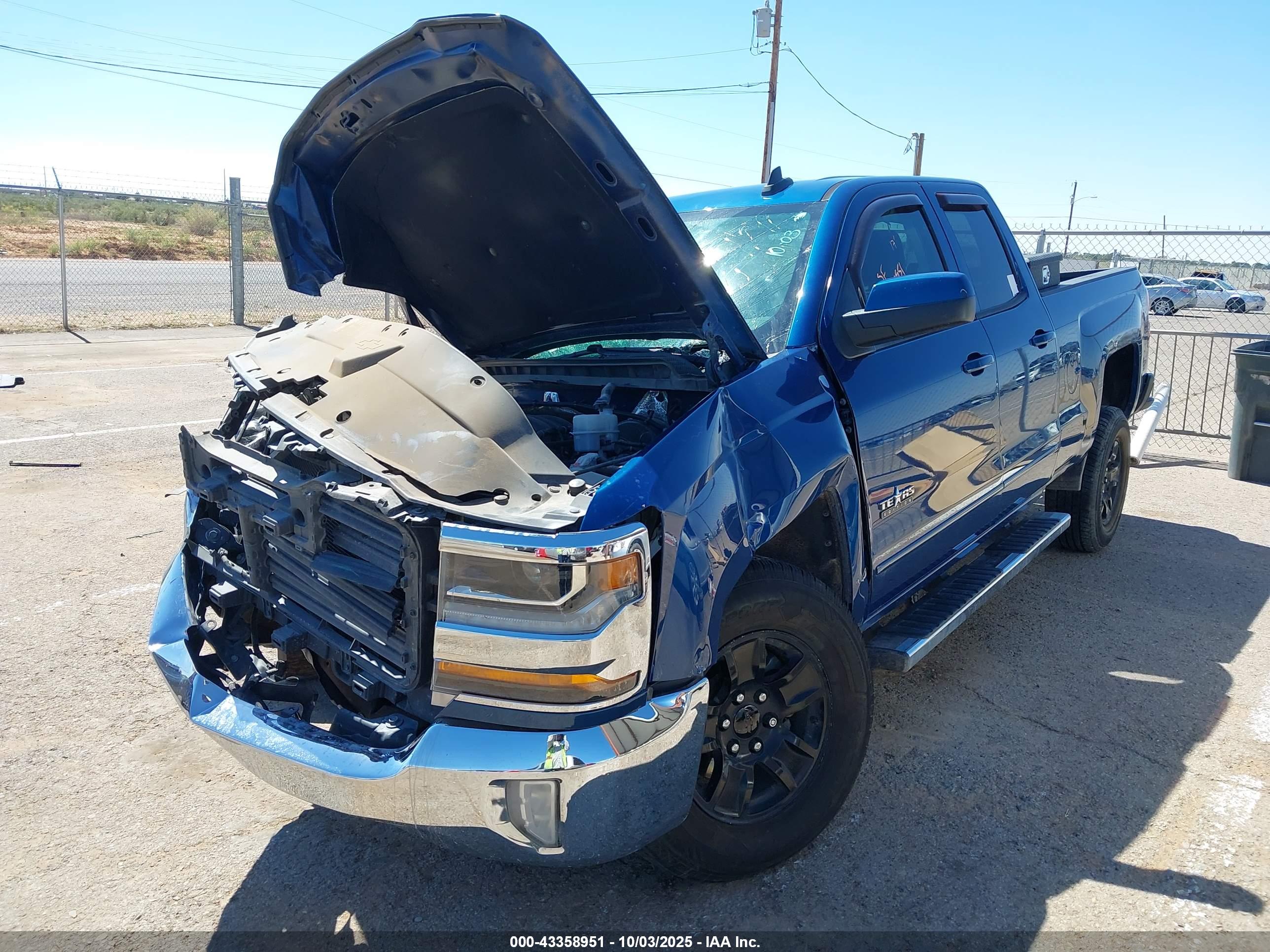 CHEVROLET SILVERADO image 2