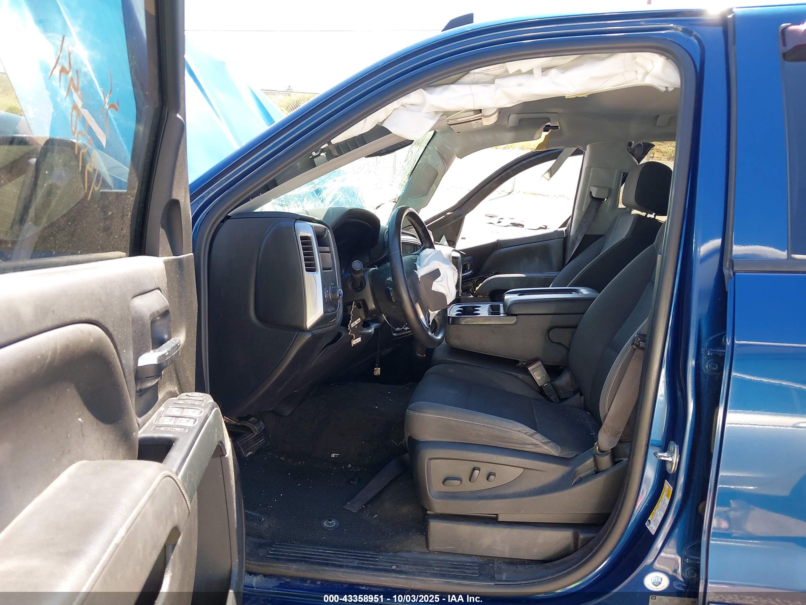 CHEVROLET SILVERADO image 5