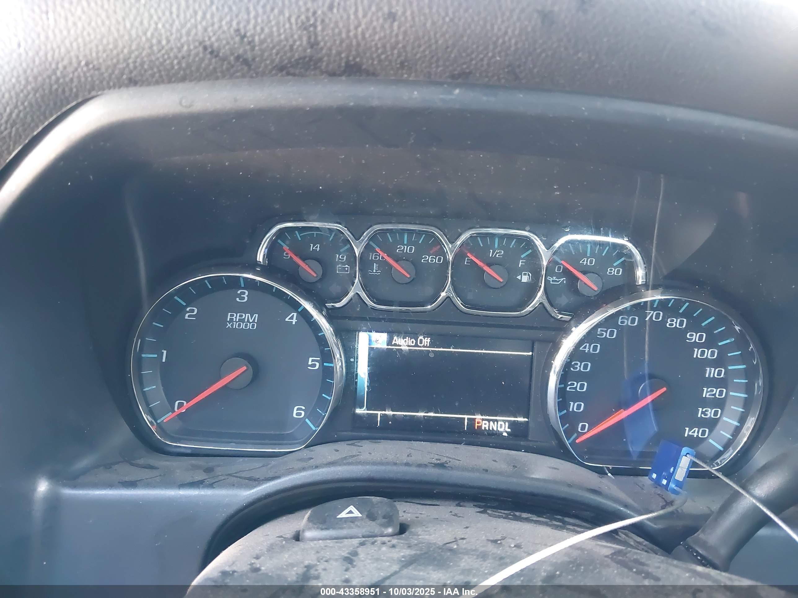 CHEVROLET SILVERADO image 7