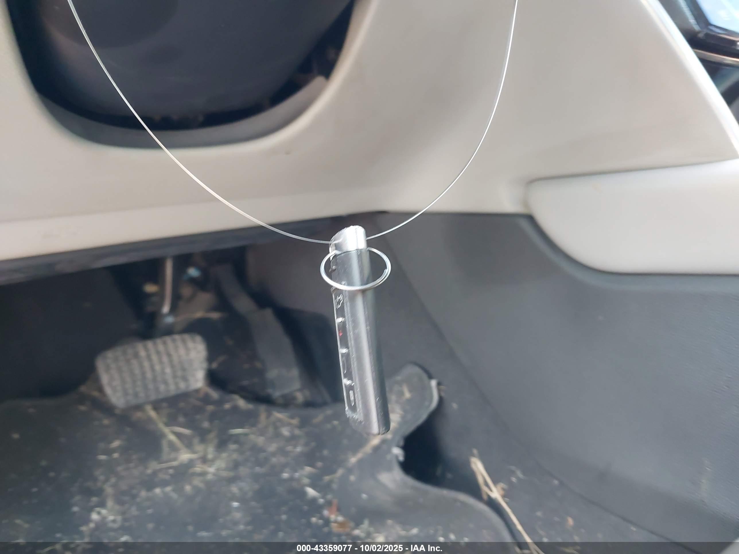 CADILLAC XTS image 11