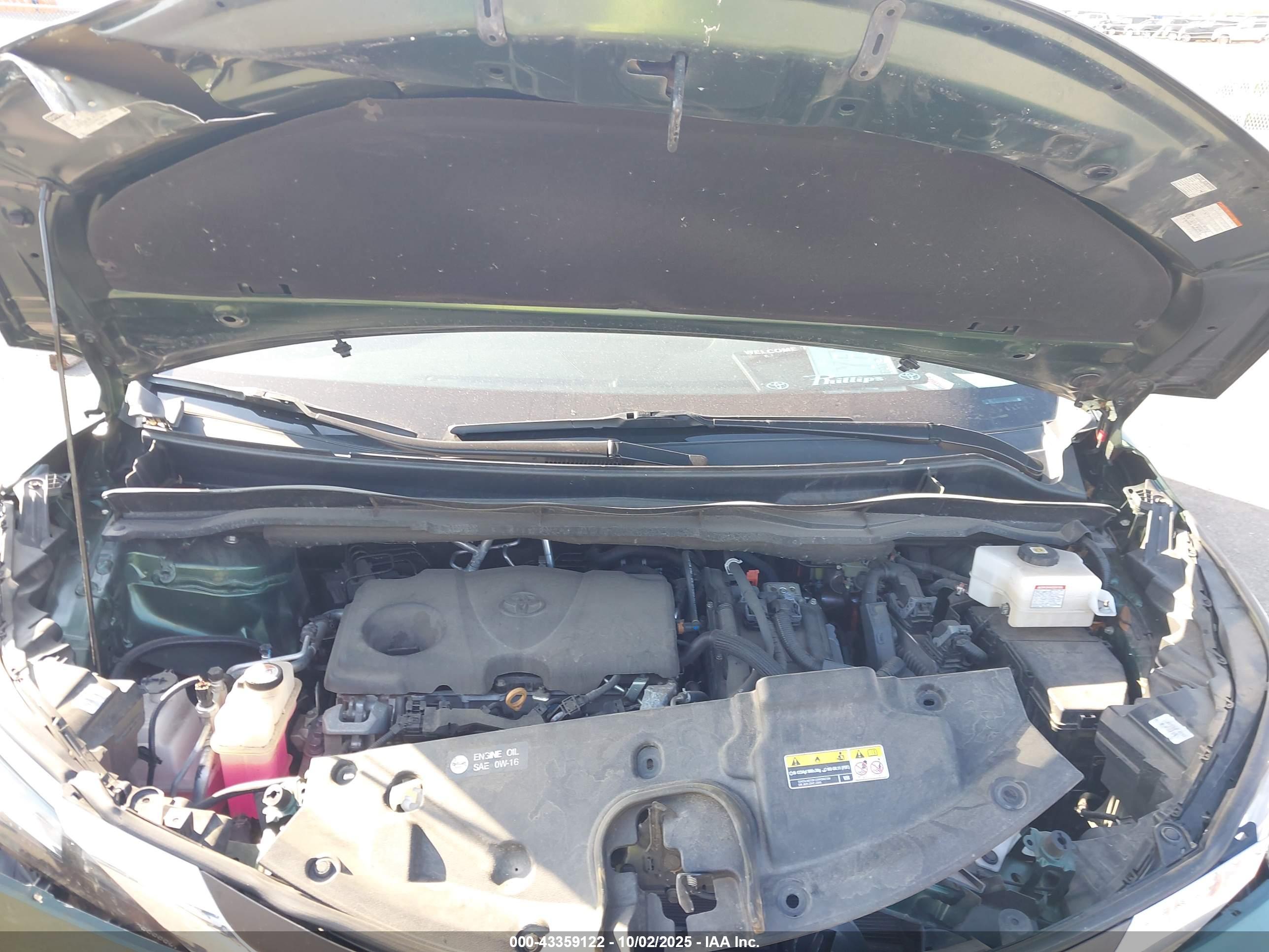 TOYOTA SIENNA image 10
