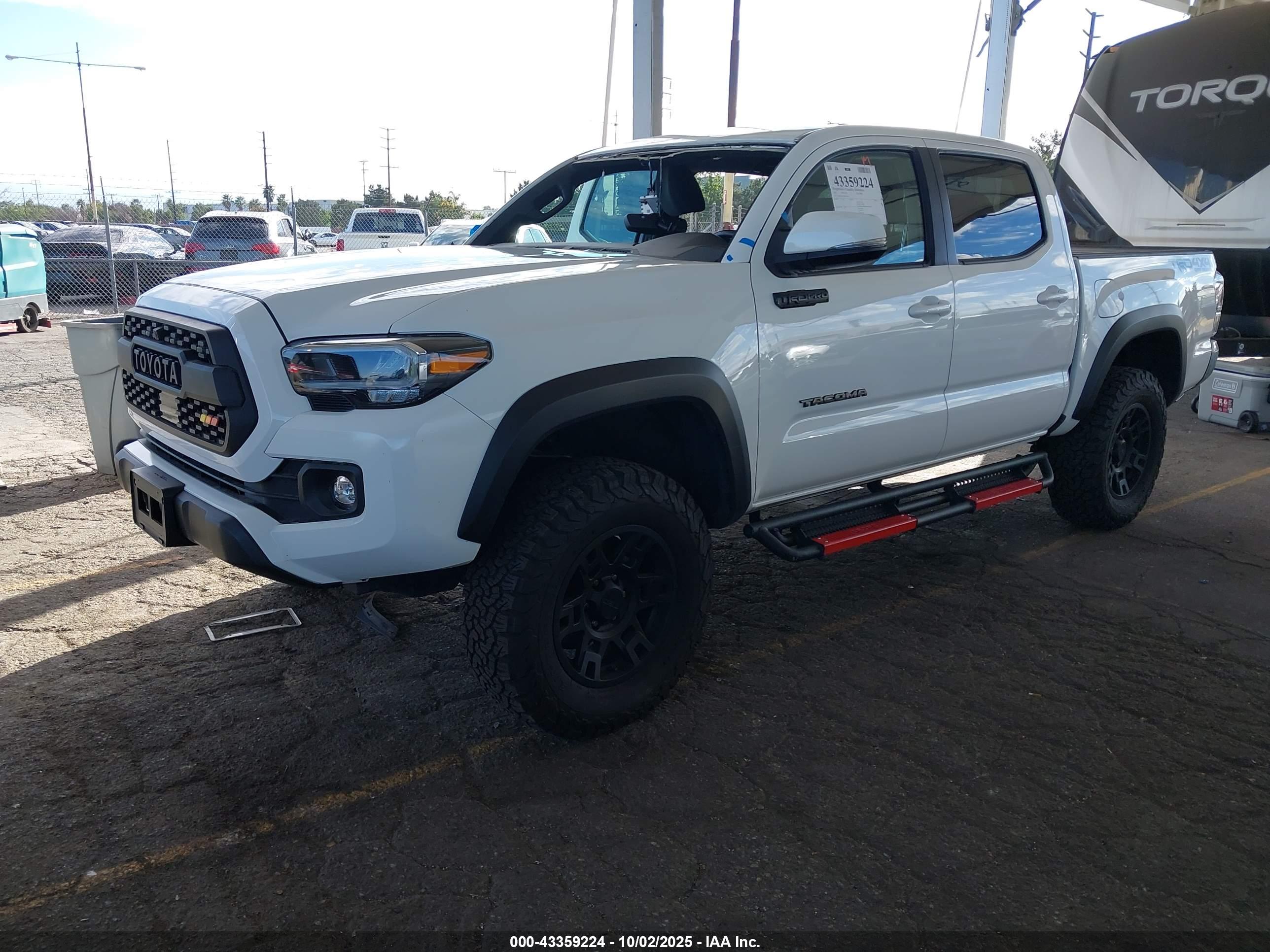 TOYOTA TACOMA image 2