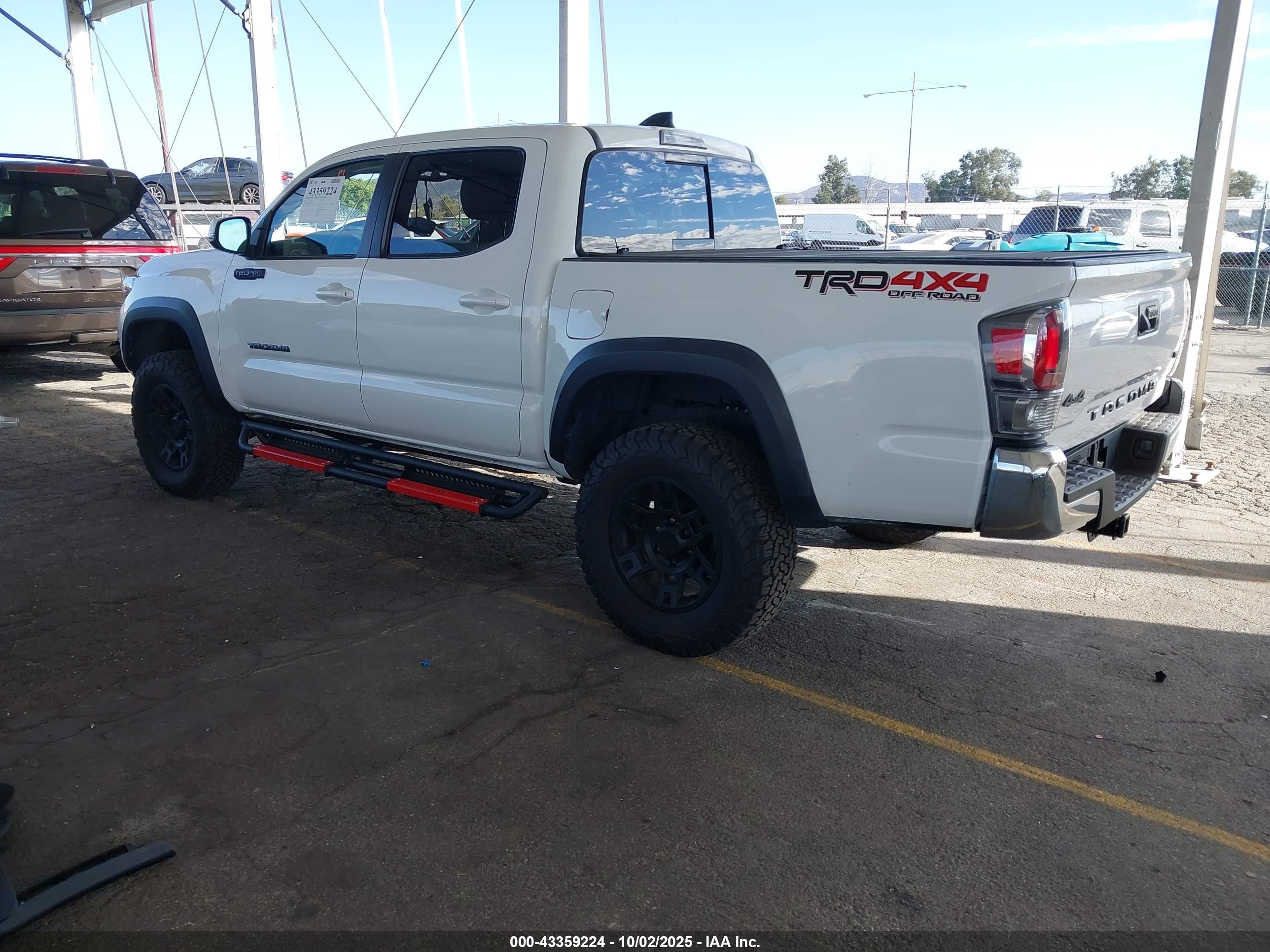 TOYOTA TACOMA image 3