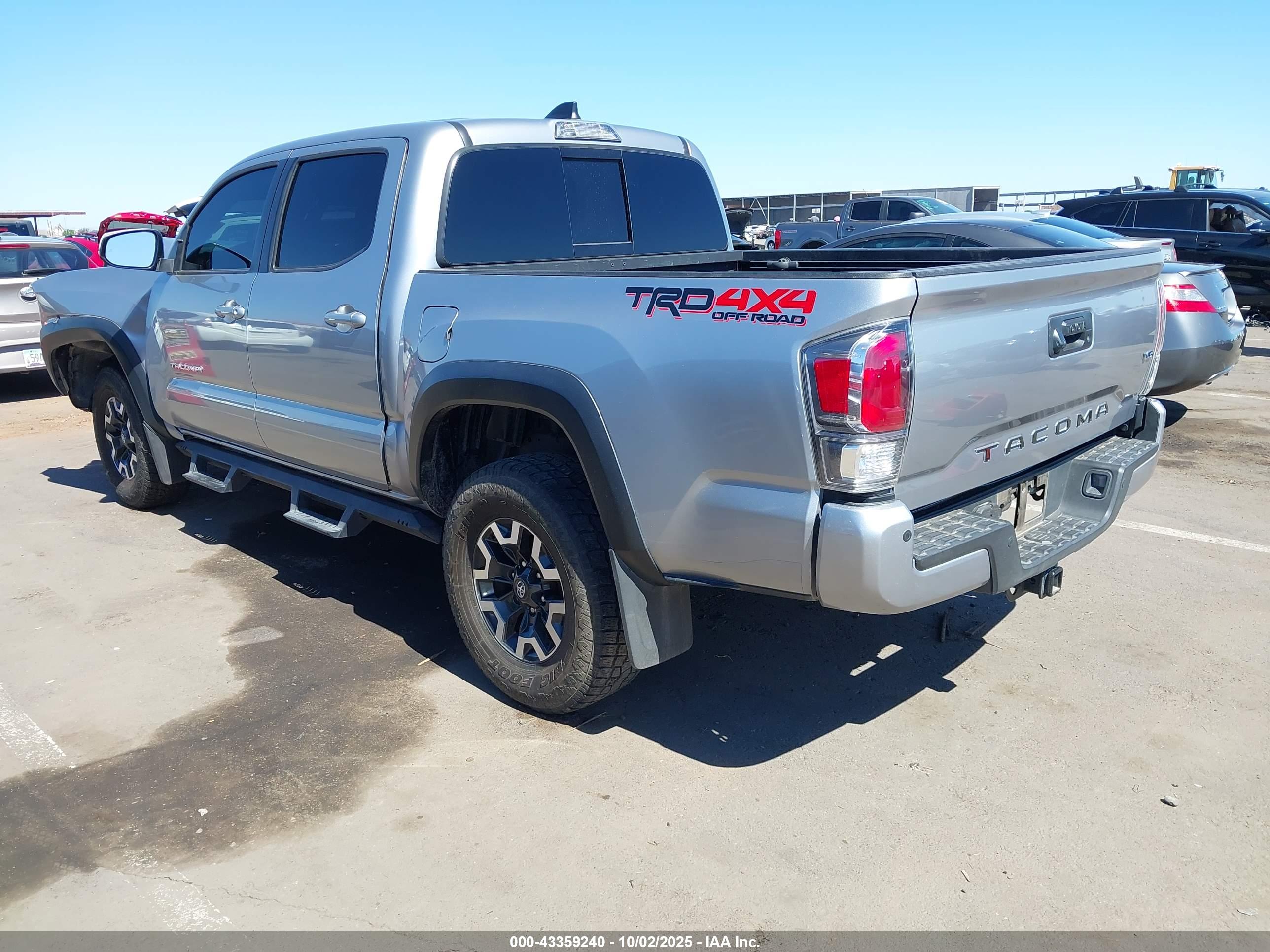 TOYOTA TACOMA image 3