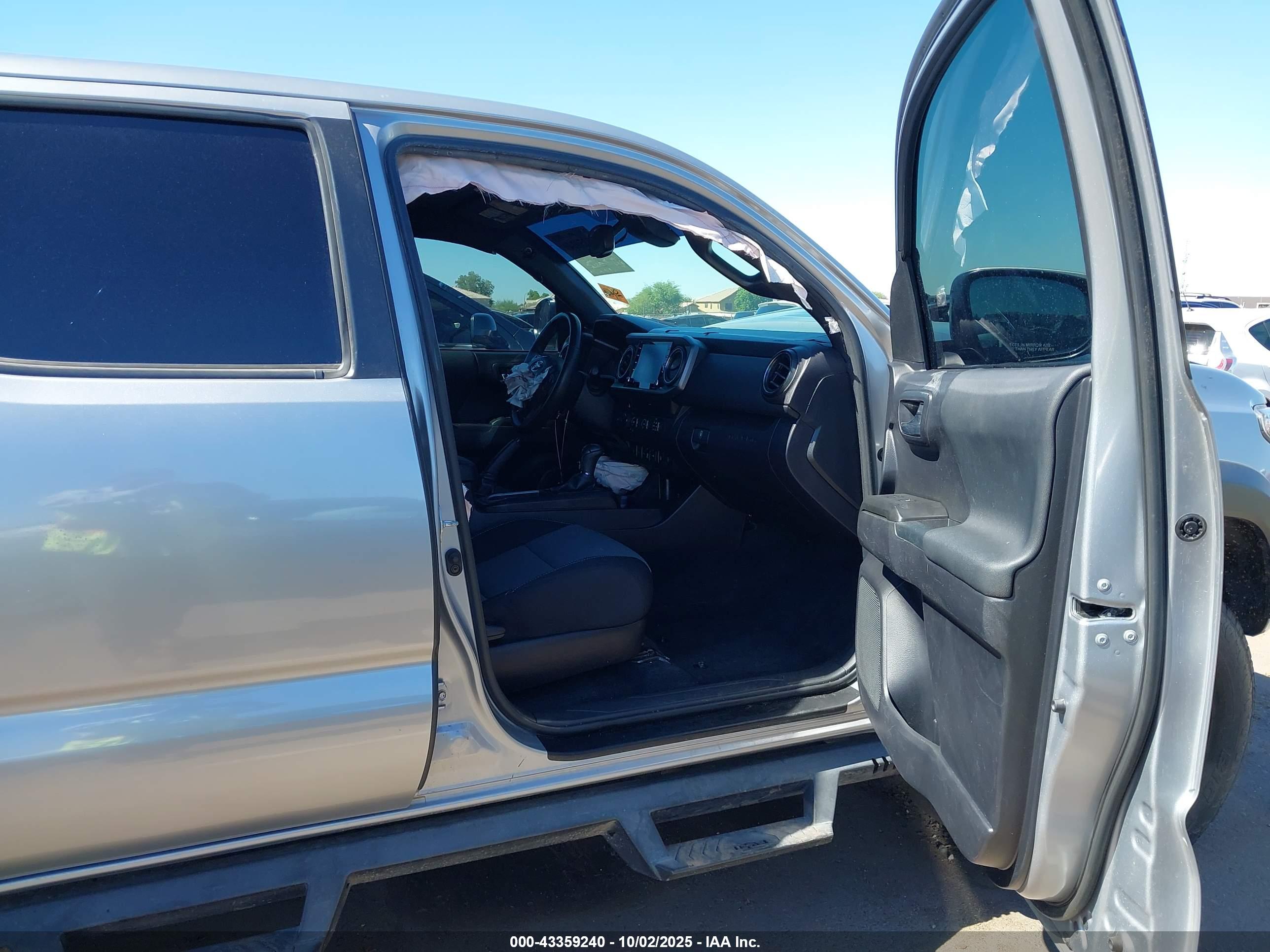 TOYOTA TACOMA image 5